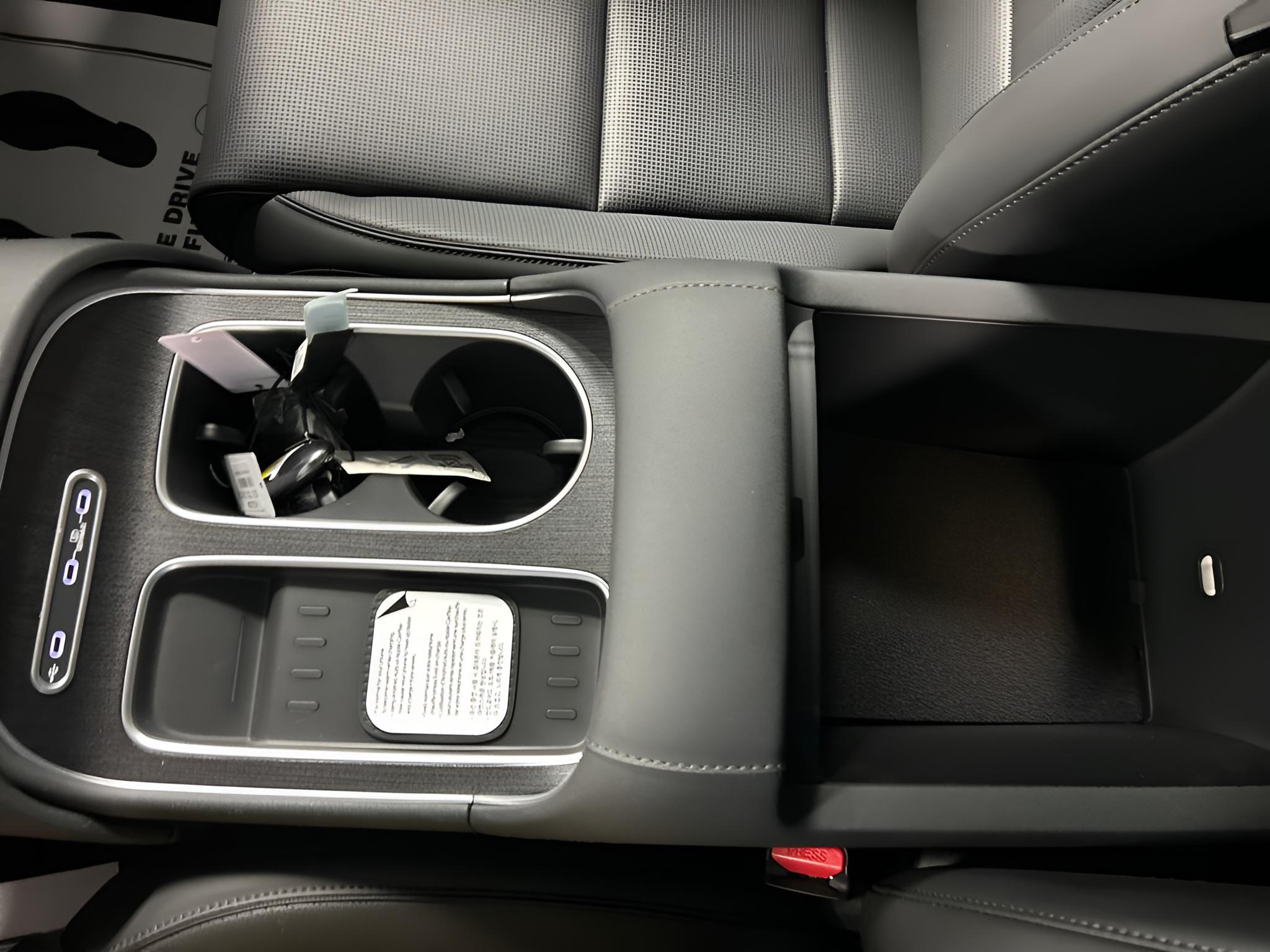 2026 Hyundai PALISADE HYBRID SEL Premium 8 Passenger