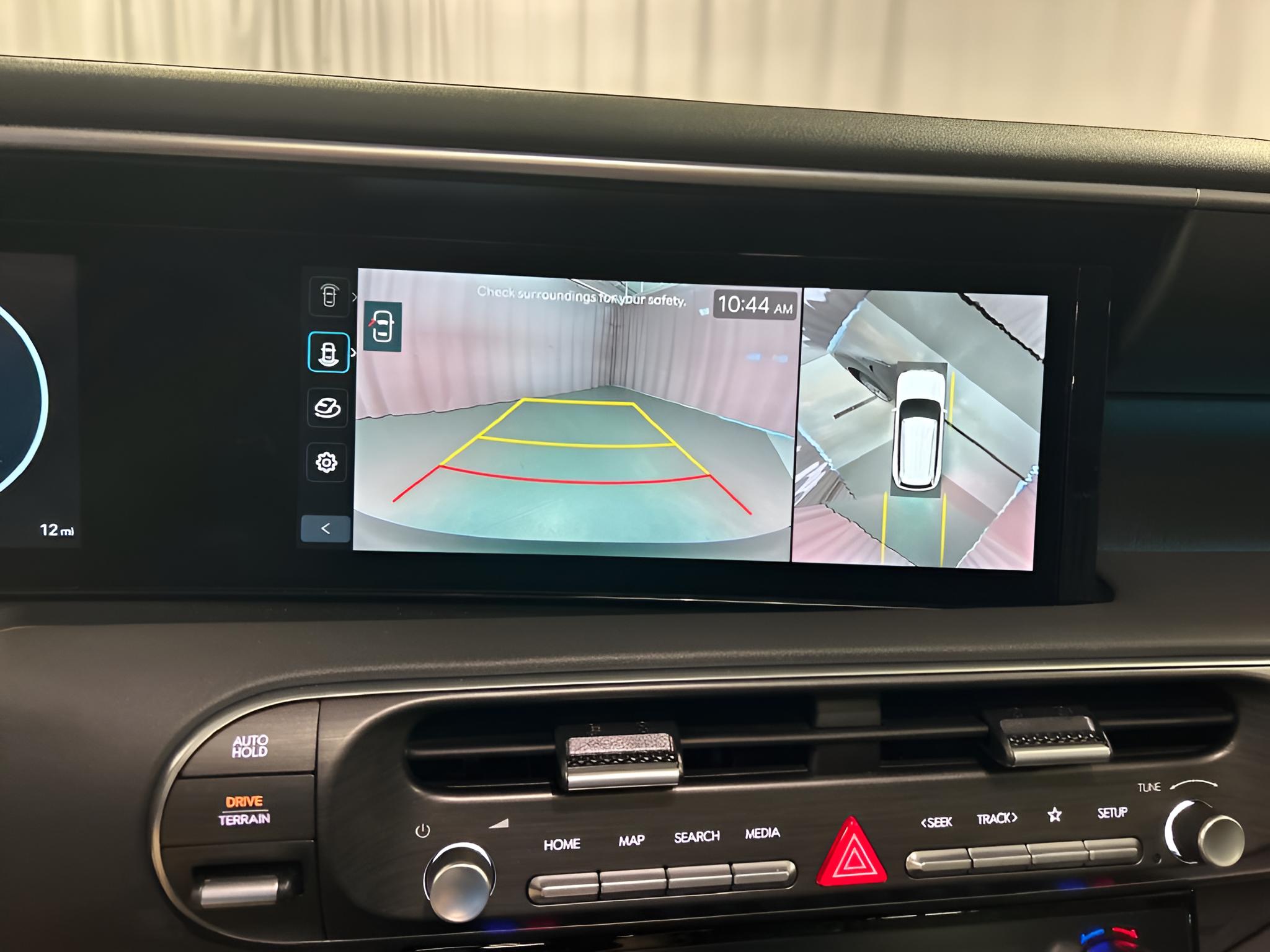 2026 Hyundai Palisade Hybrid SEL Premium 8 Passenger