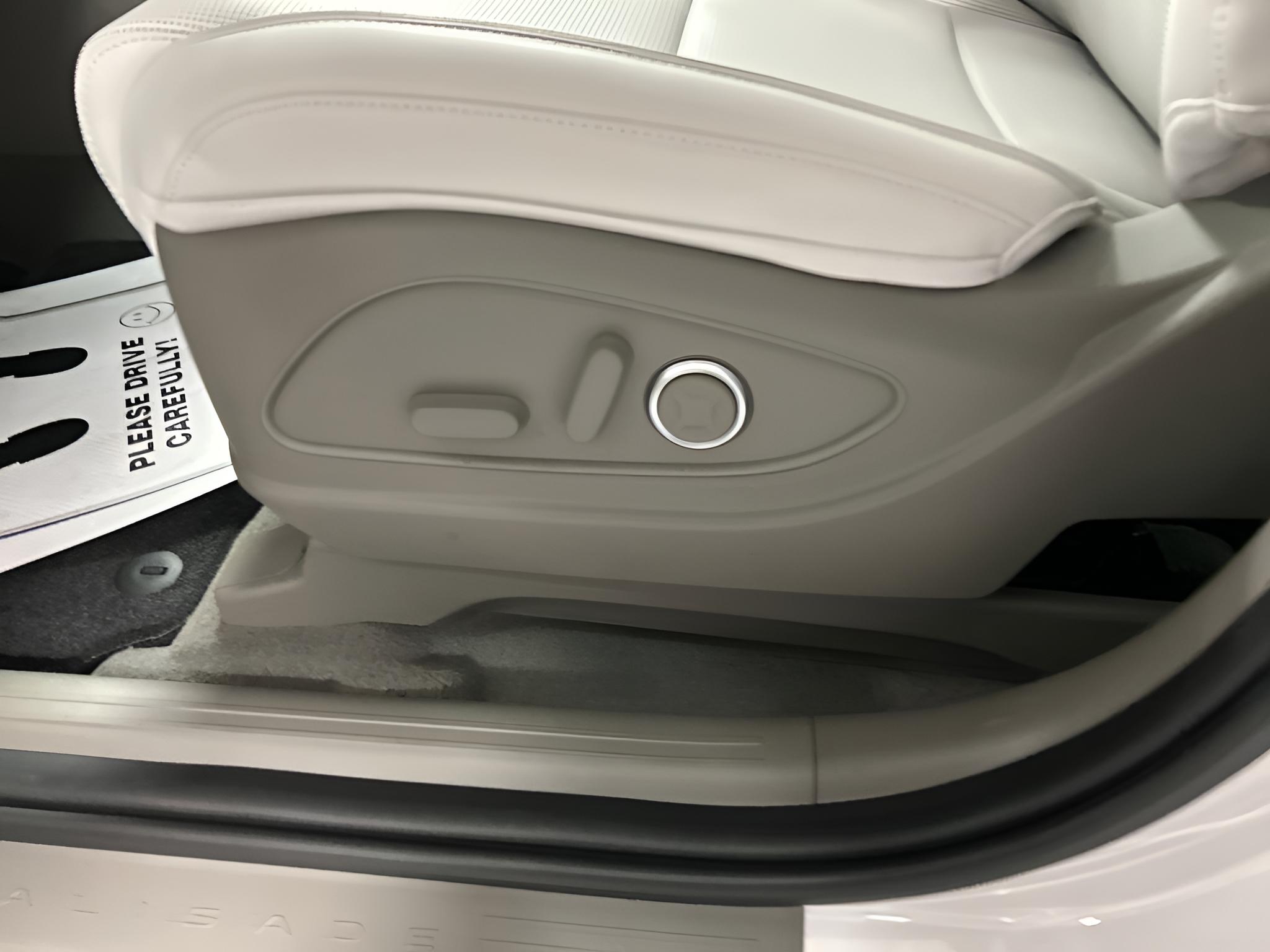 2026 Hyundai Palisade Hybrid SEL Premium 7 Passenger