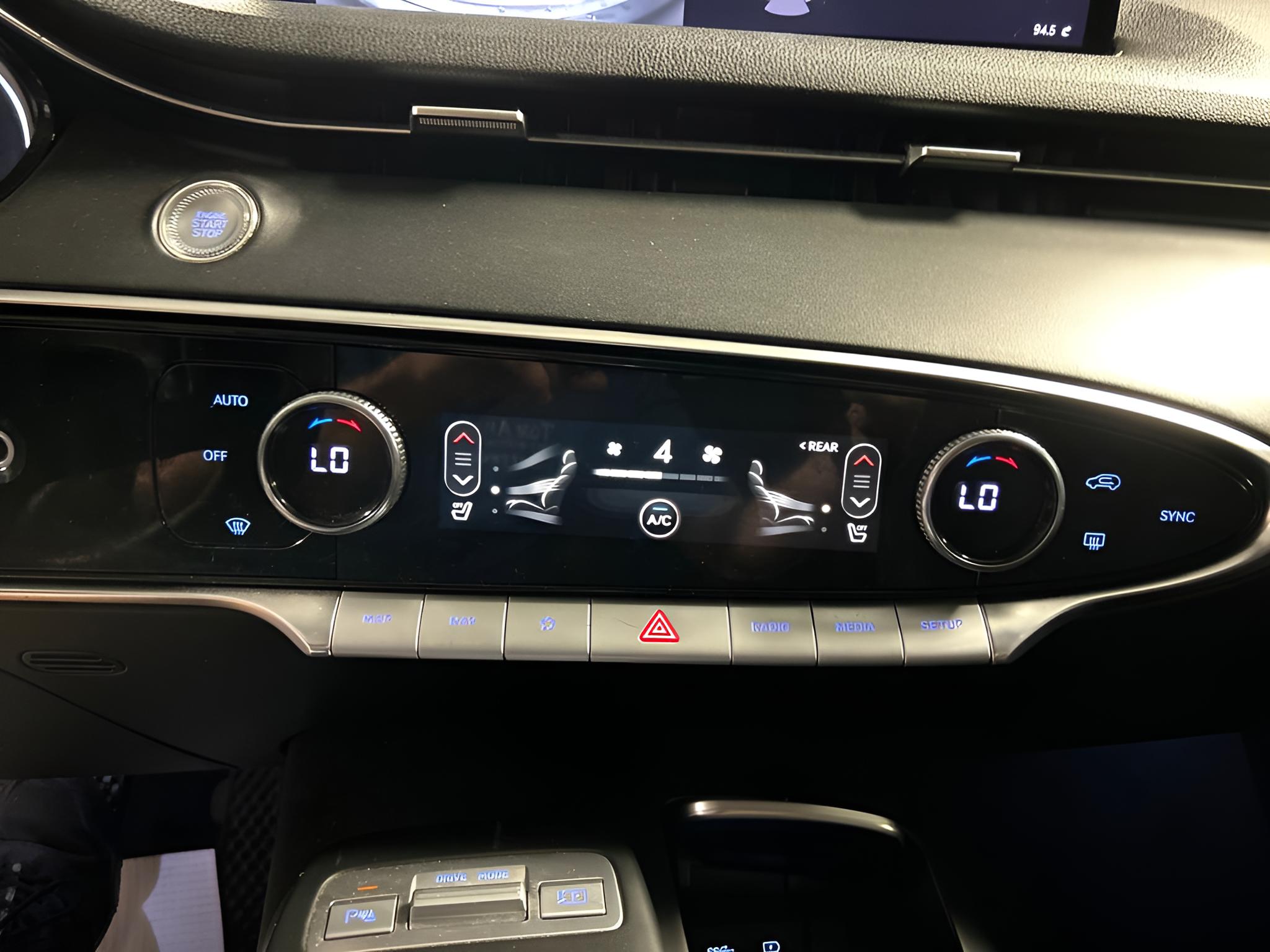2022 Genesis GV70 2.5T