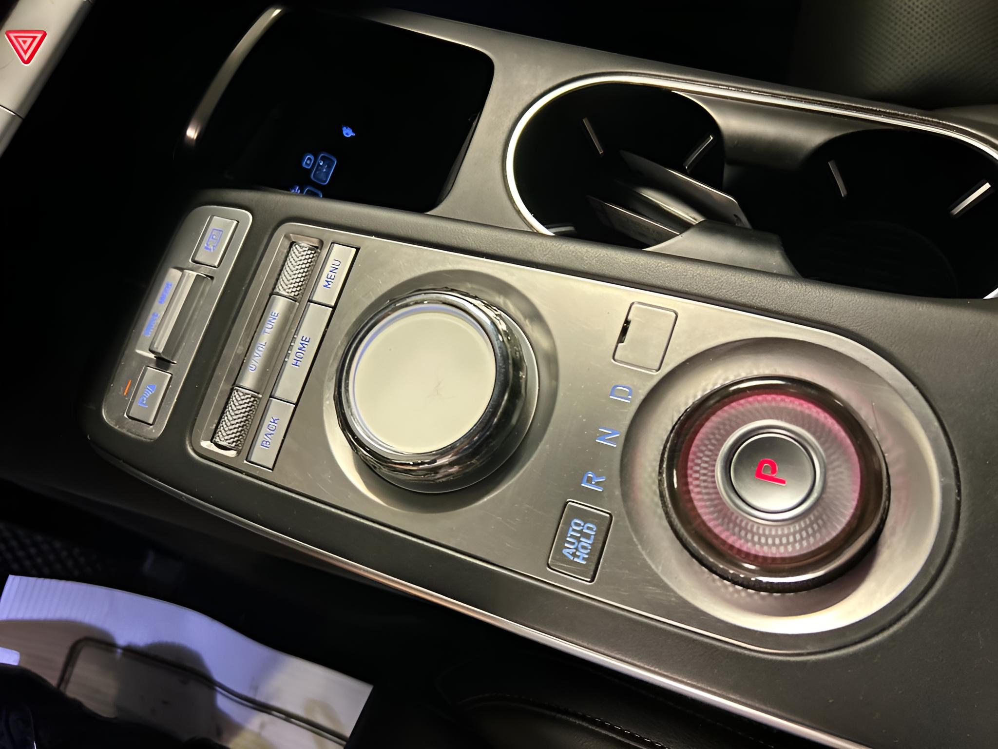 2022 Genesis GV70 2.5T