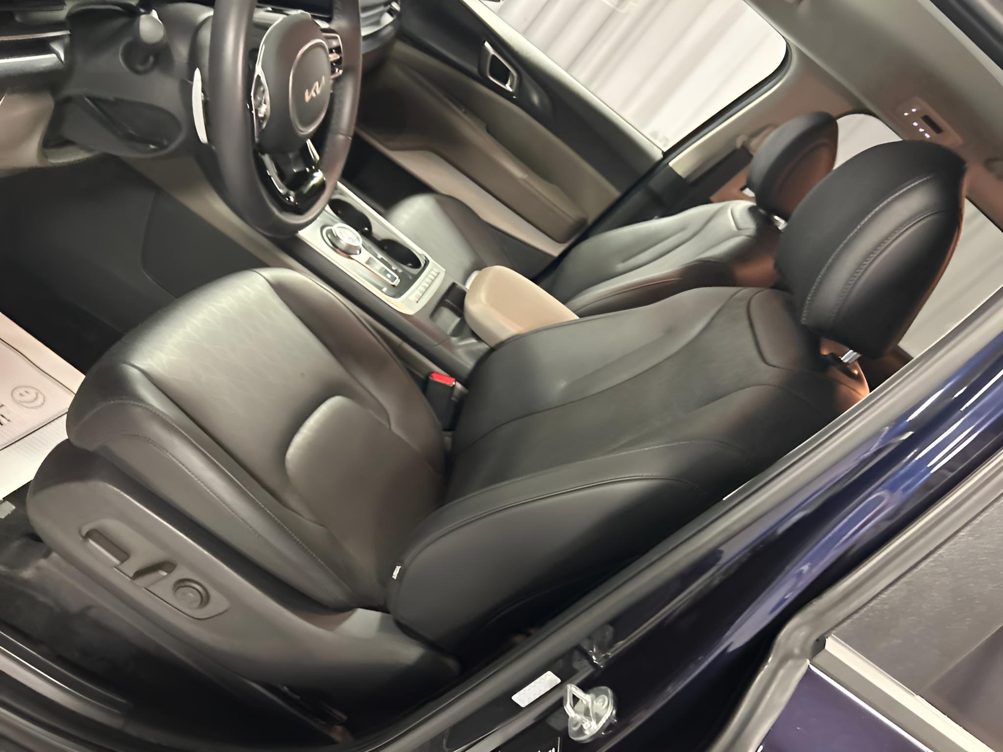 2025 Kia Carnival Hybrid LXS