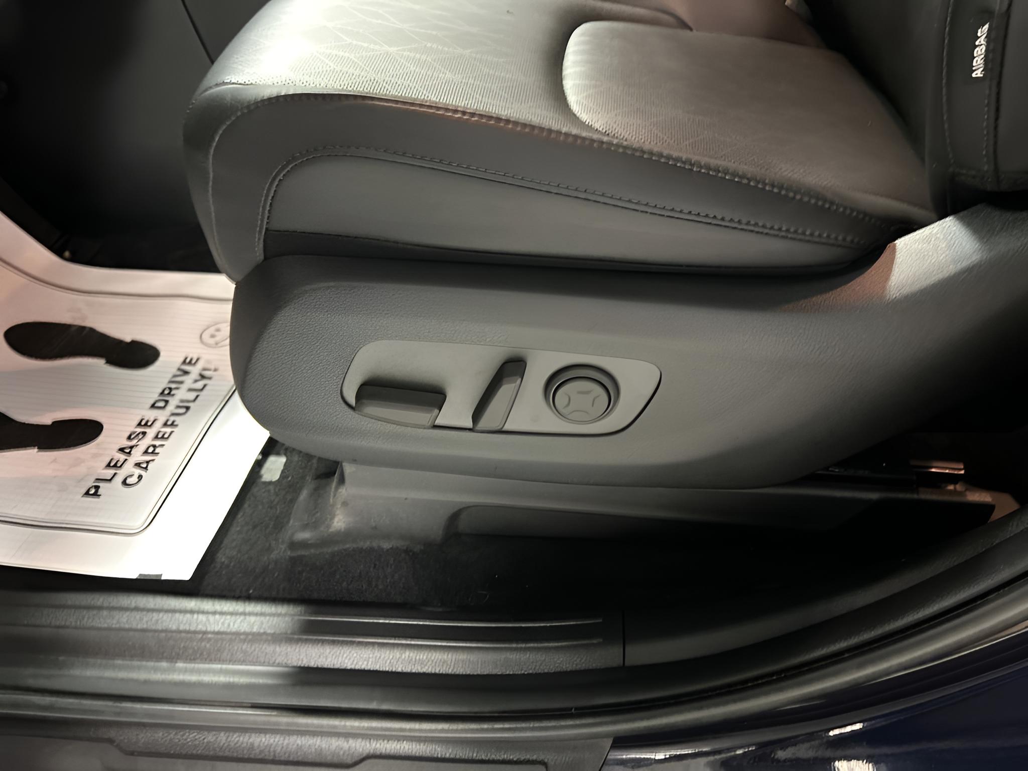 2025 Kia Carnival Hybrid LXS