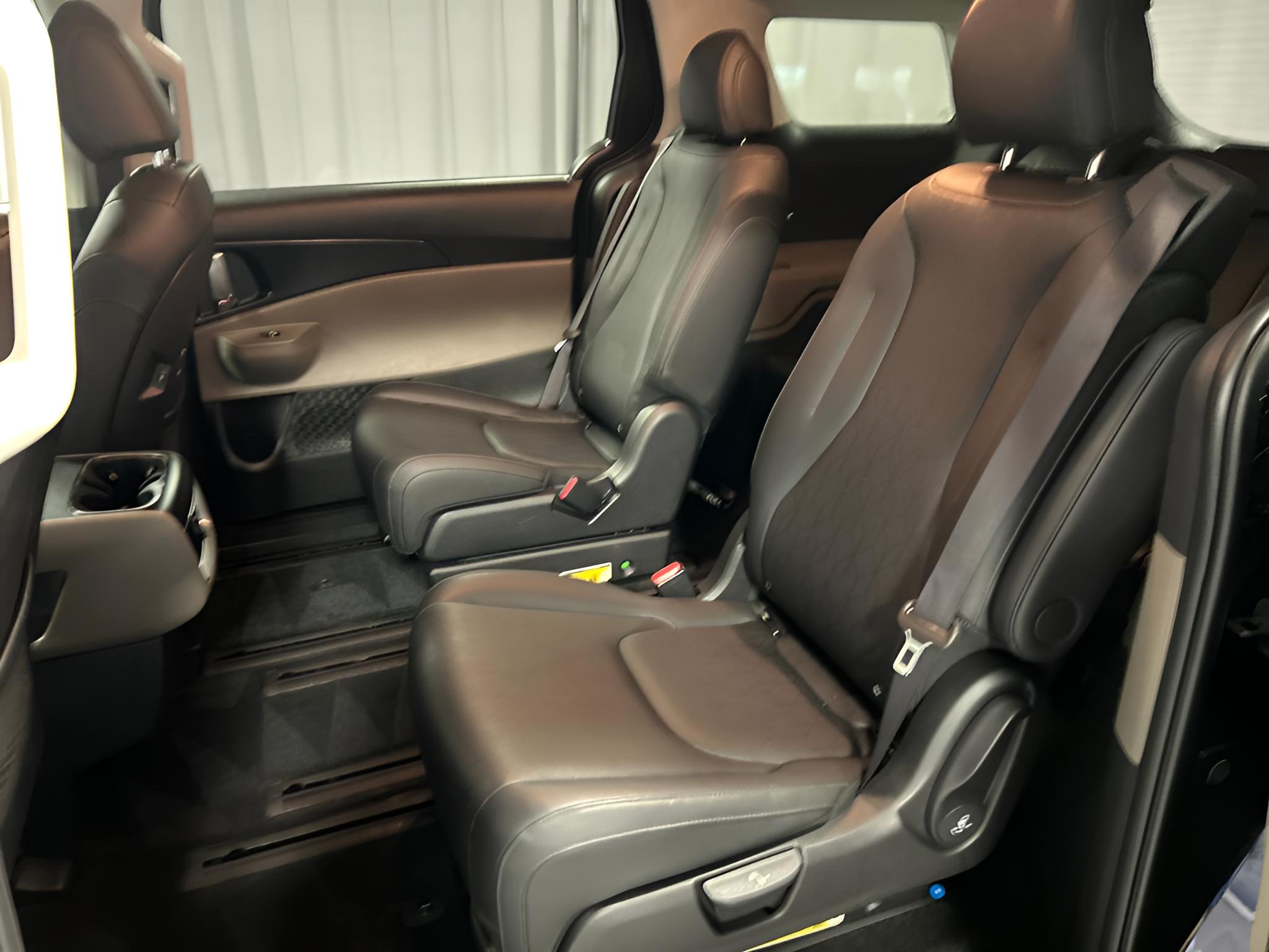 2025 Kia Carnival Hybrid LXS