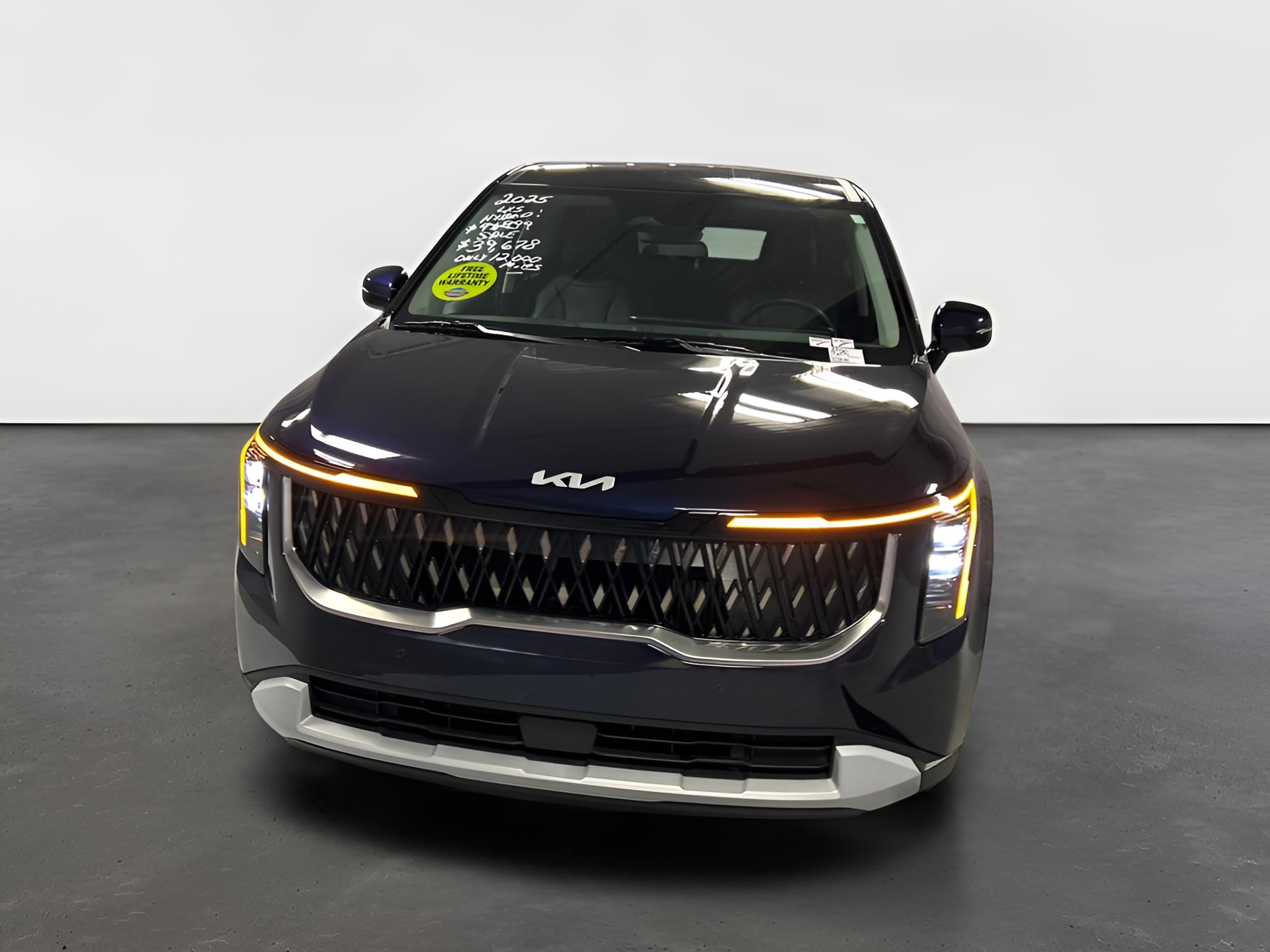 2025 Kia Carnival Hybrid LXS