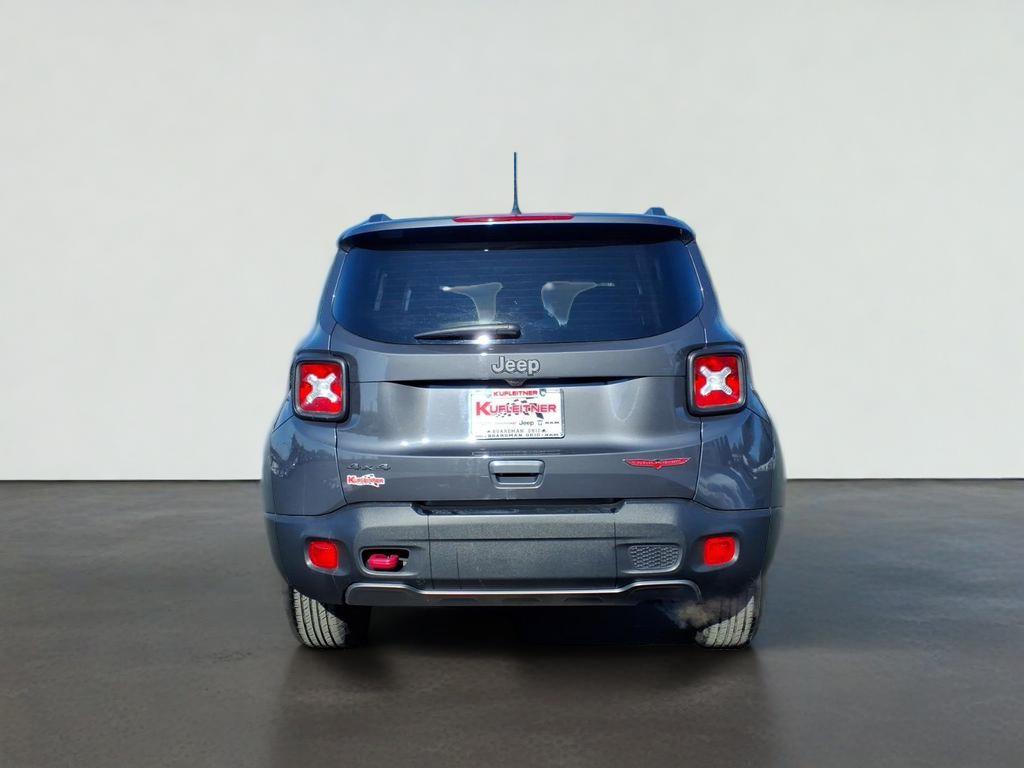 2022 Jeep Renegade Trailhawk