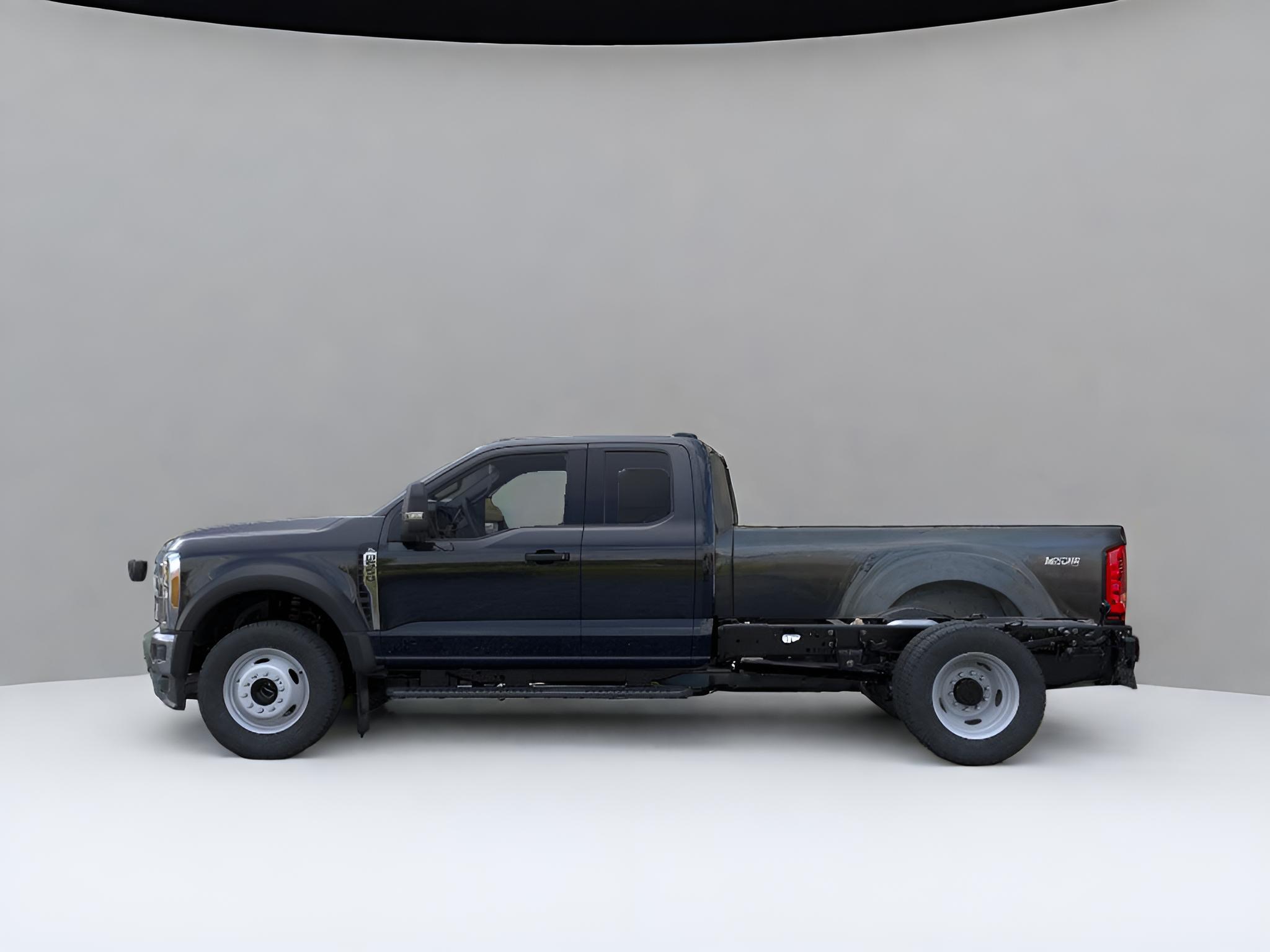 2025 Ford F-550SD XL DRW
