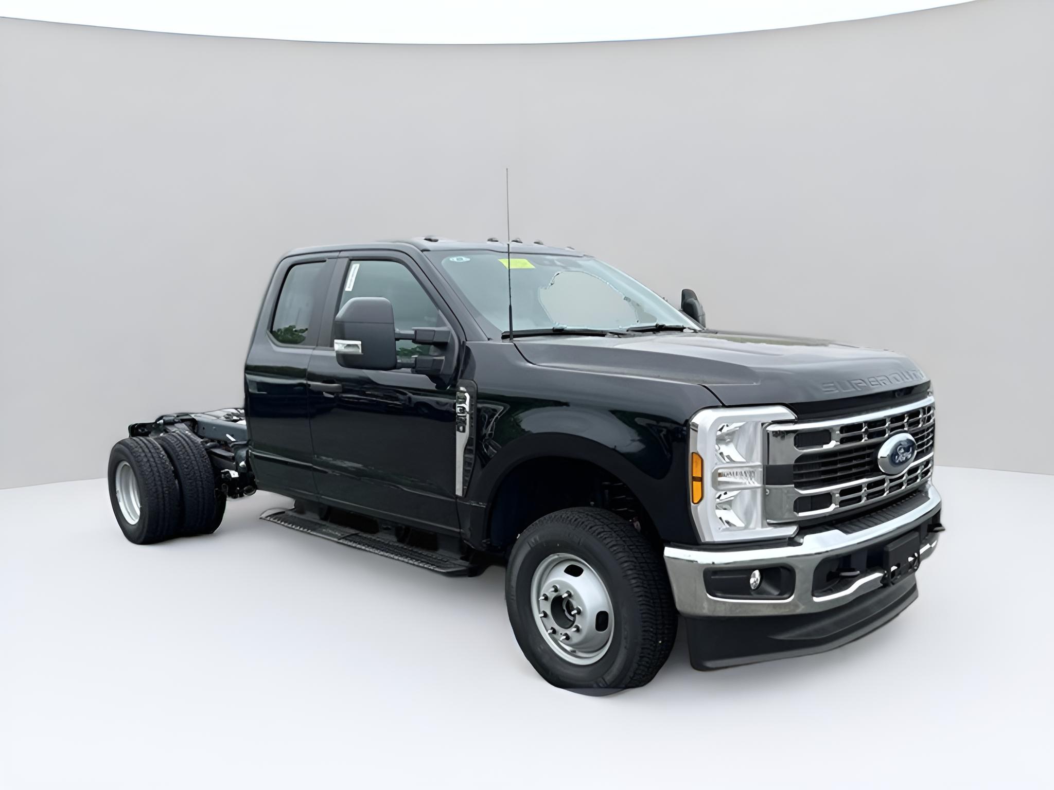 2025 Ford F-350SD XL DRW