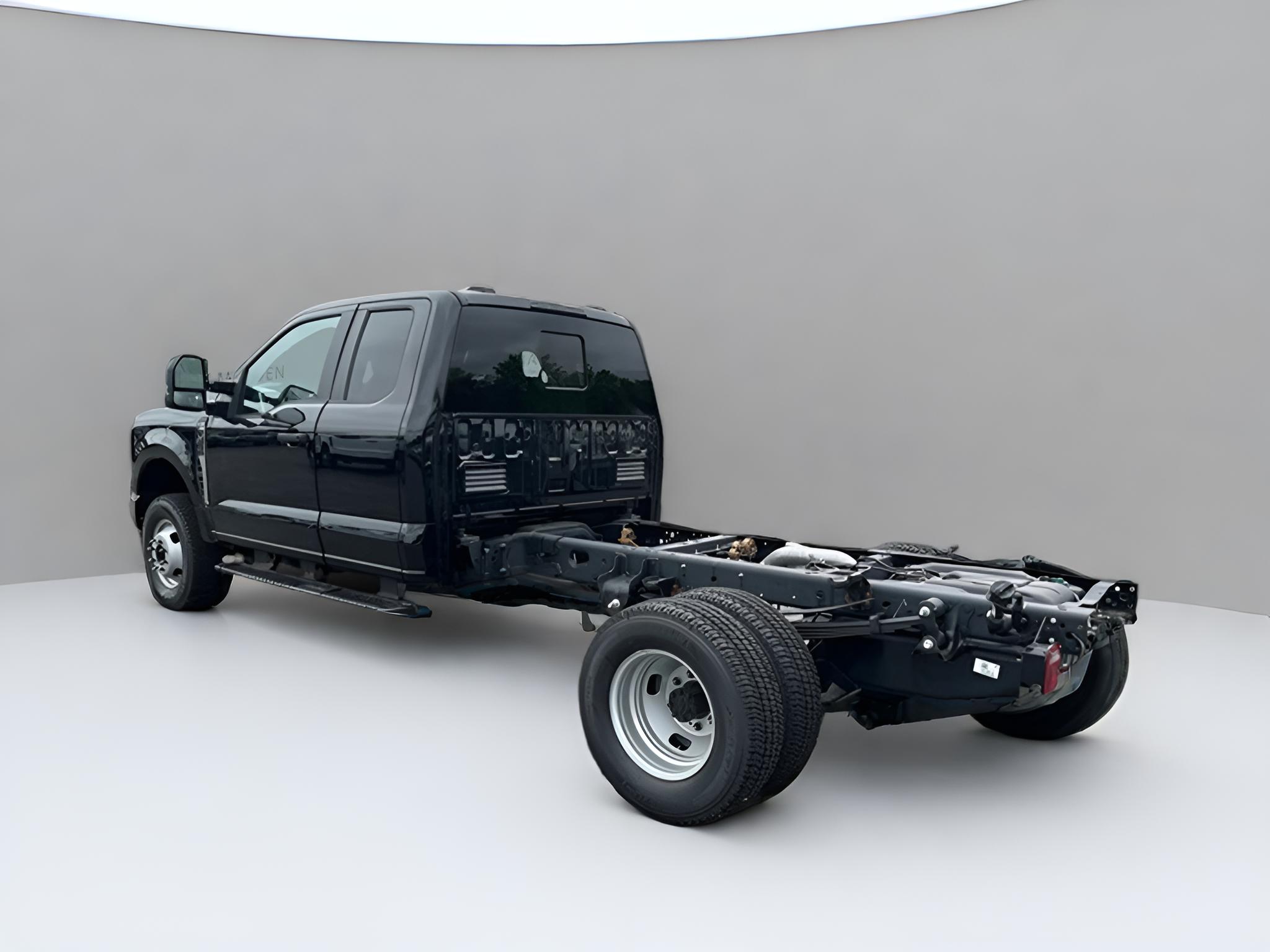 2025 Ford F-350SD XL DRW