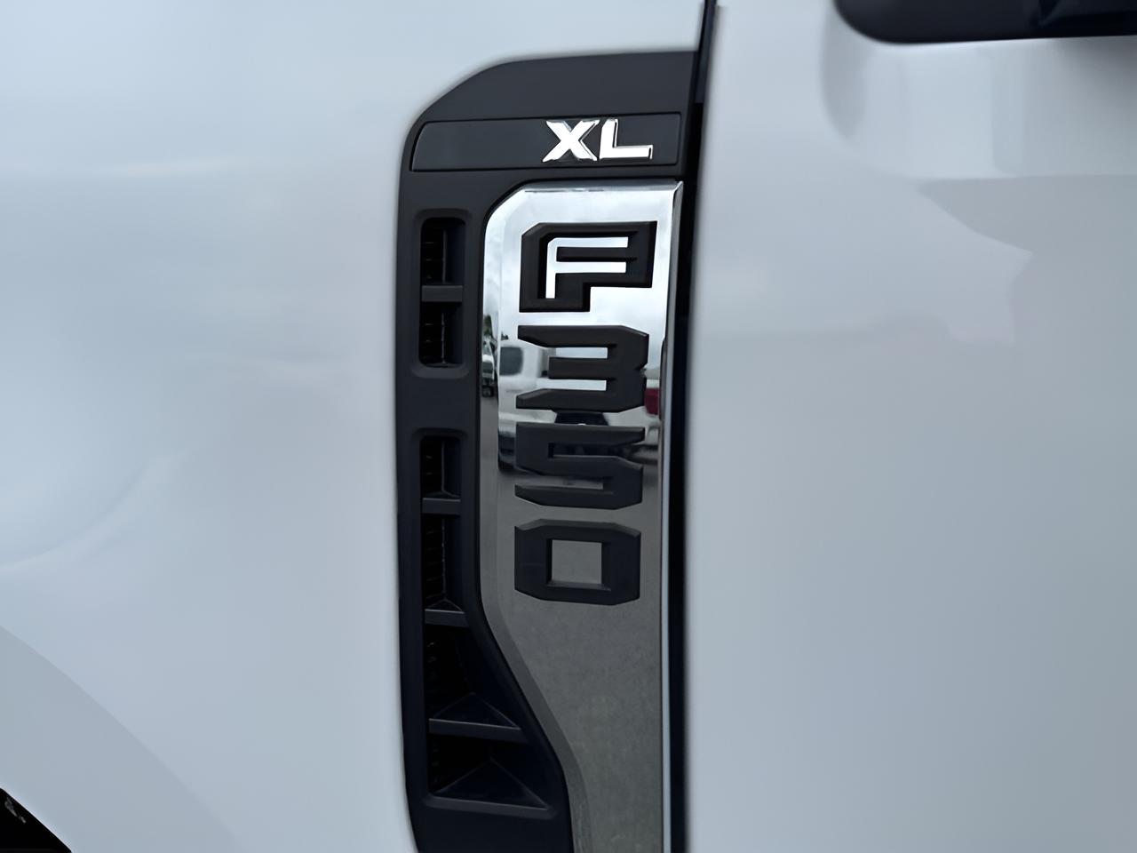 2025 Ford F-350SD XL DRW