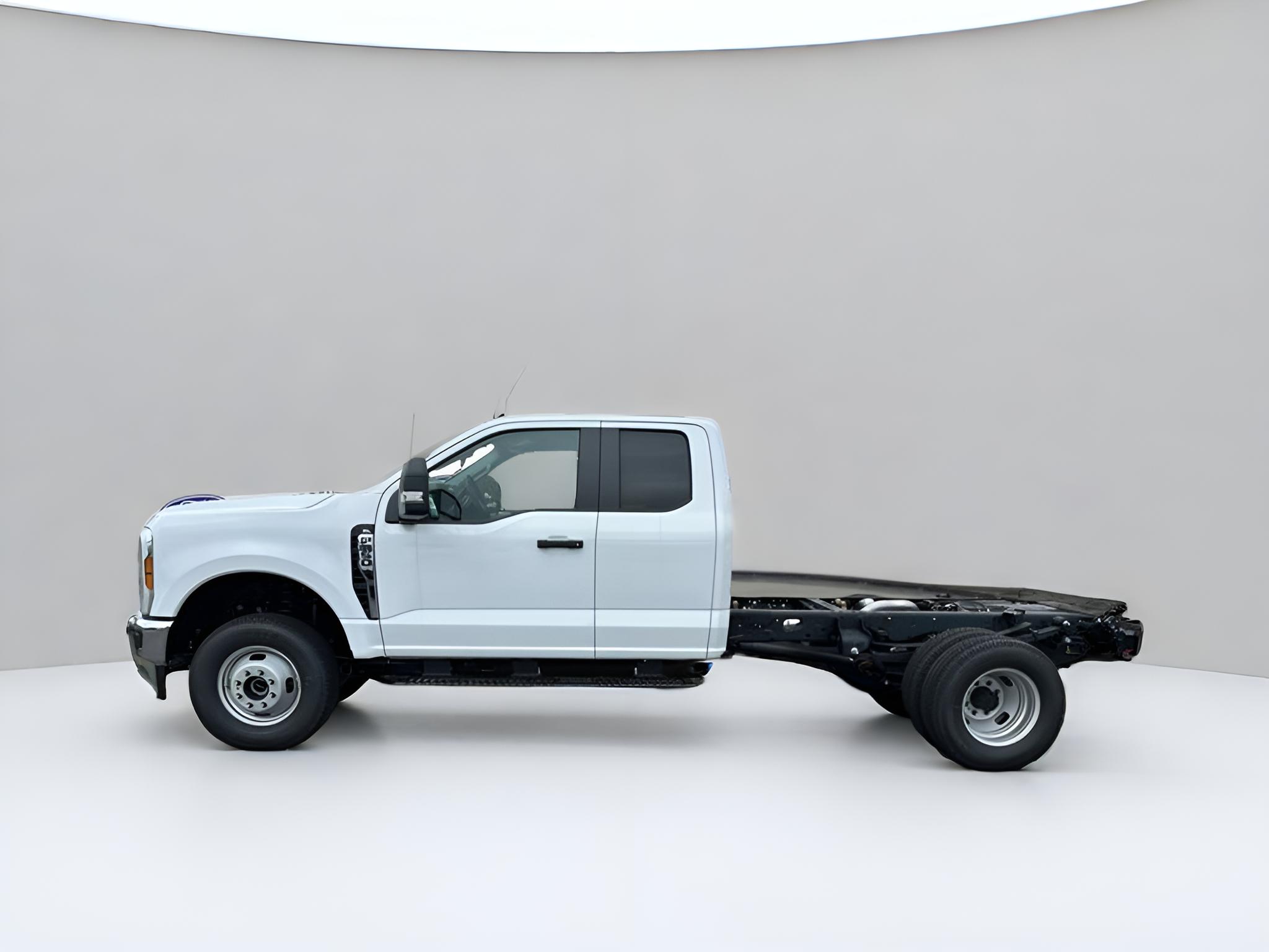 2025 Ford F-350SD XL DRW