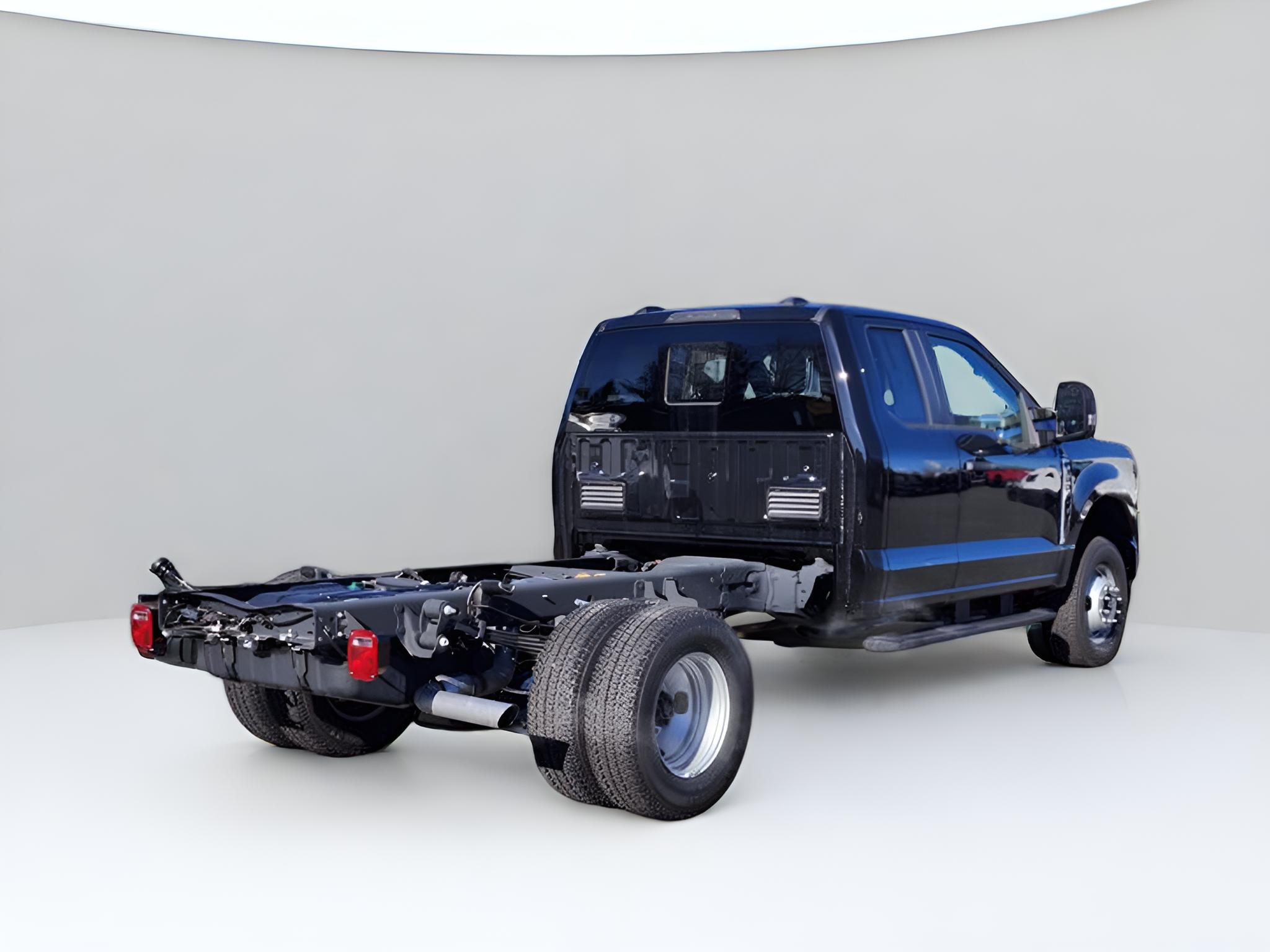 2025 Ford F-350SD XL DRW