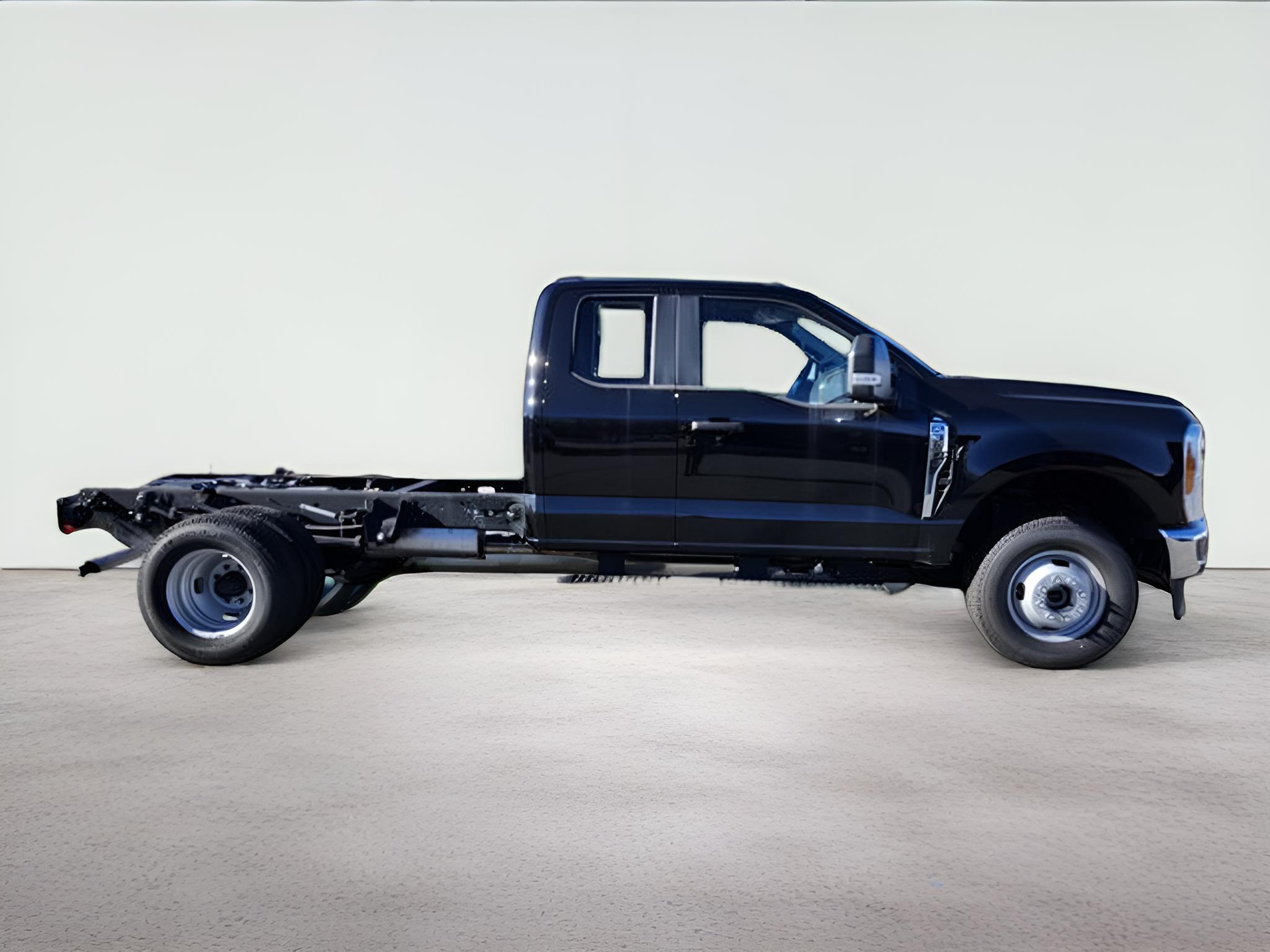 2025 Ford F-350SD XL DRW