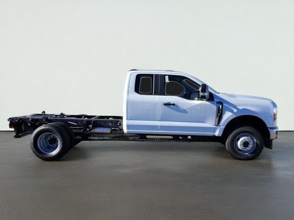 2025 Ford F-350SD XL DRW