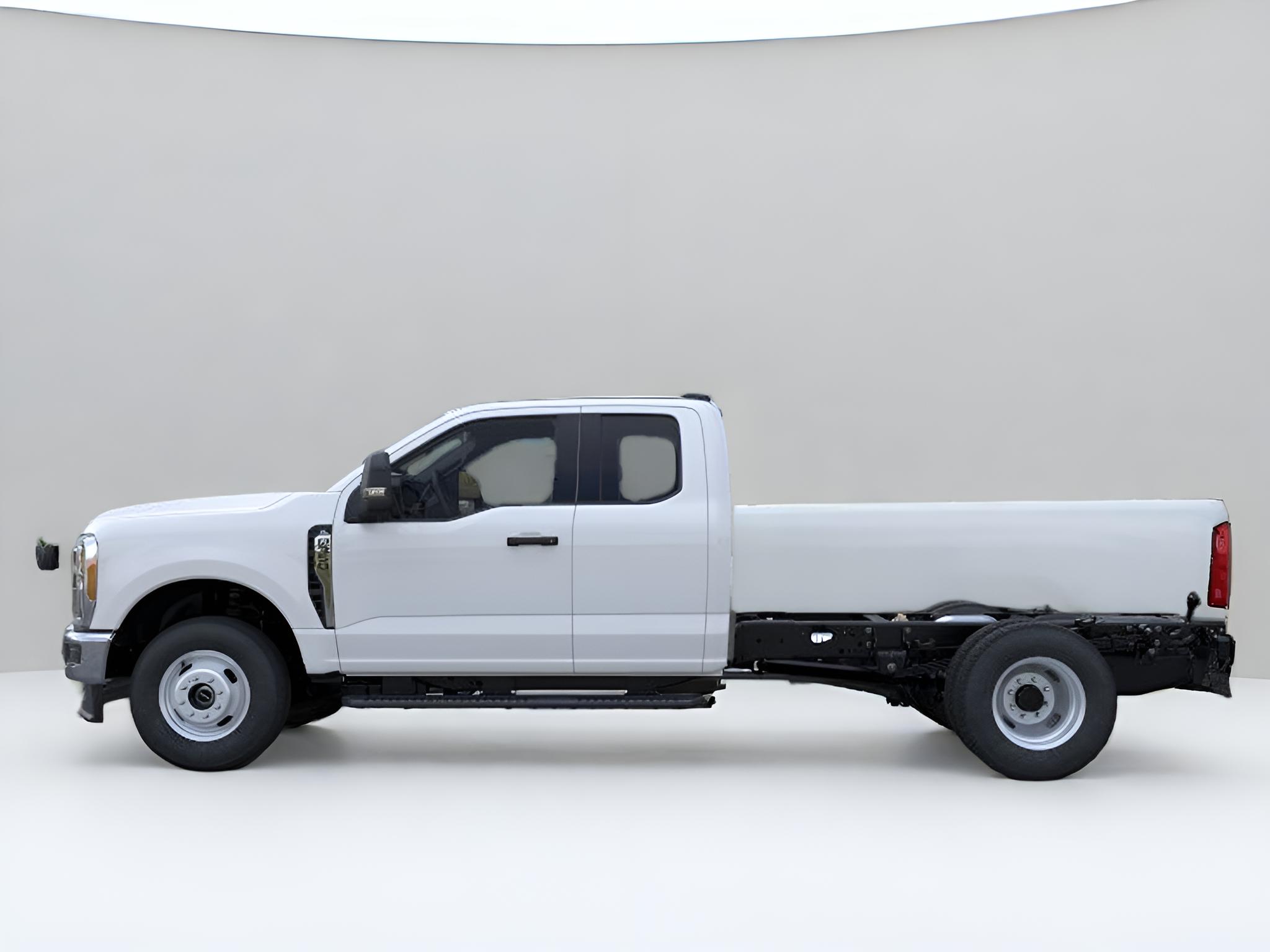 2025 Ford F-350SD XL DRW