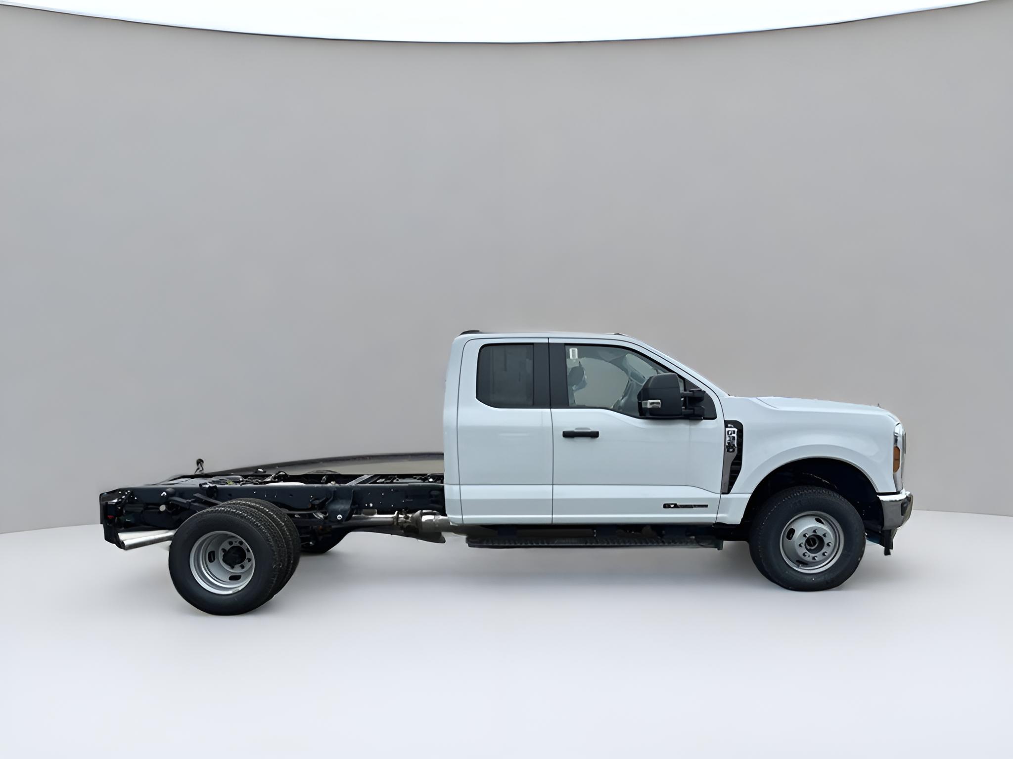 2025 Ford F-350SD XL DRW