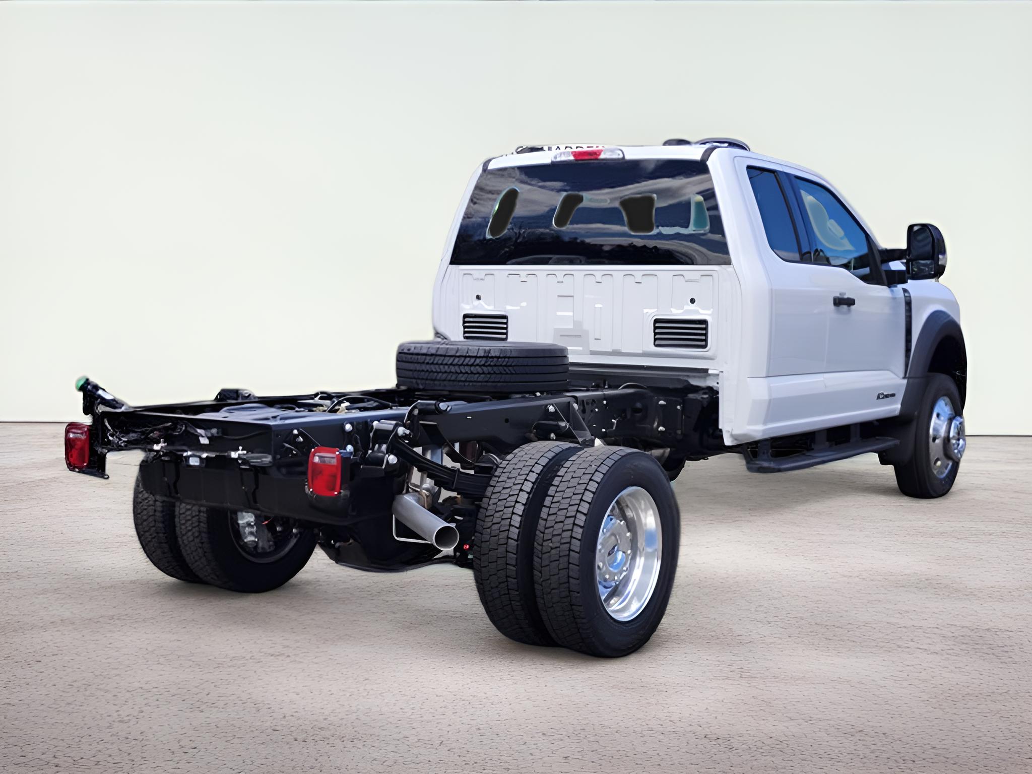 2026 Ford F-450SD XLT DRW