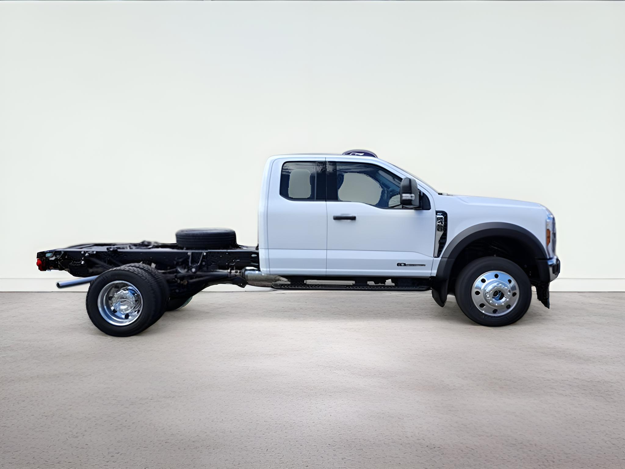 2026 Ford F-450SD XLT DRW