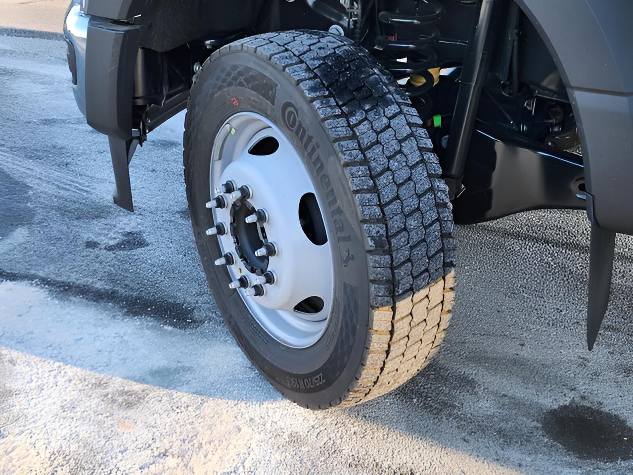 2025 Ford F-550SD XL DRW