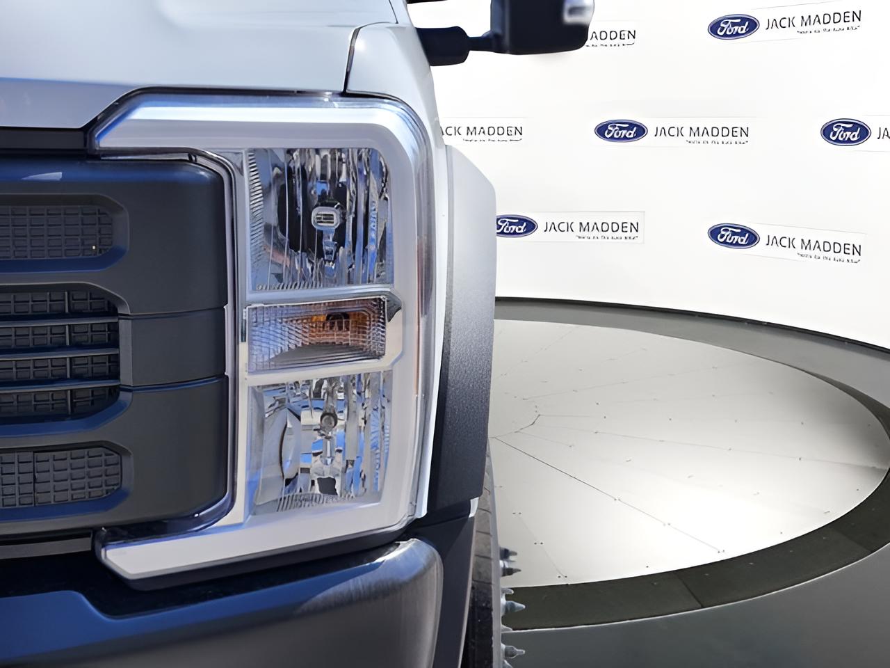 2026 Ford F-600SD XL