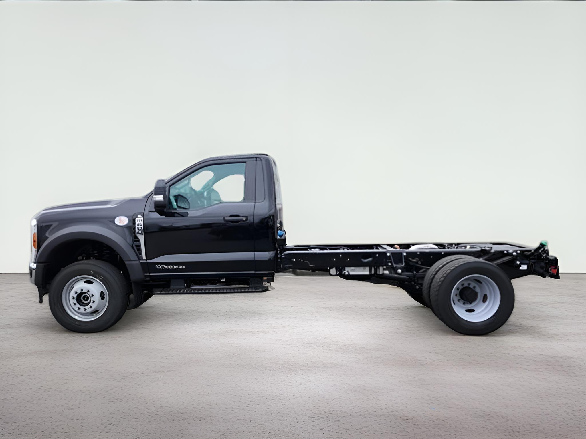 2026 Ford F-600SD XL