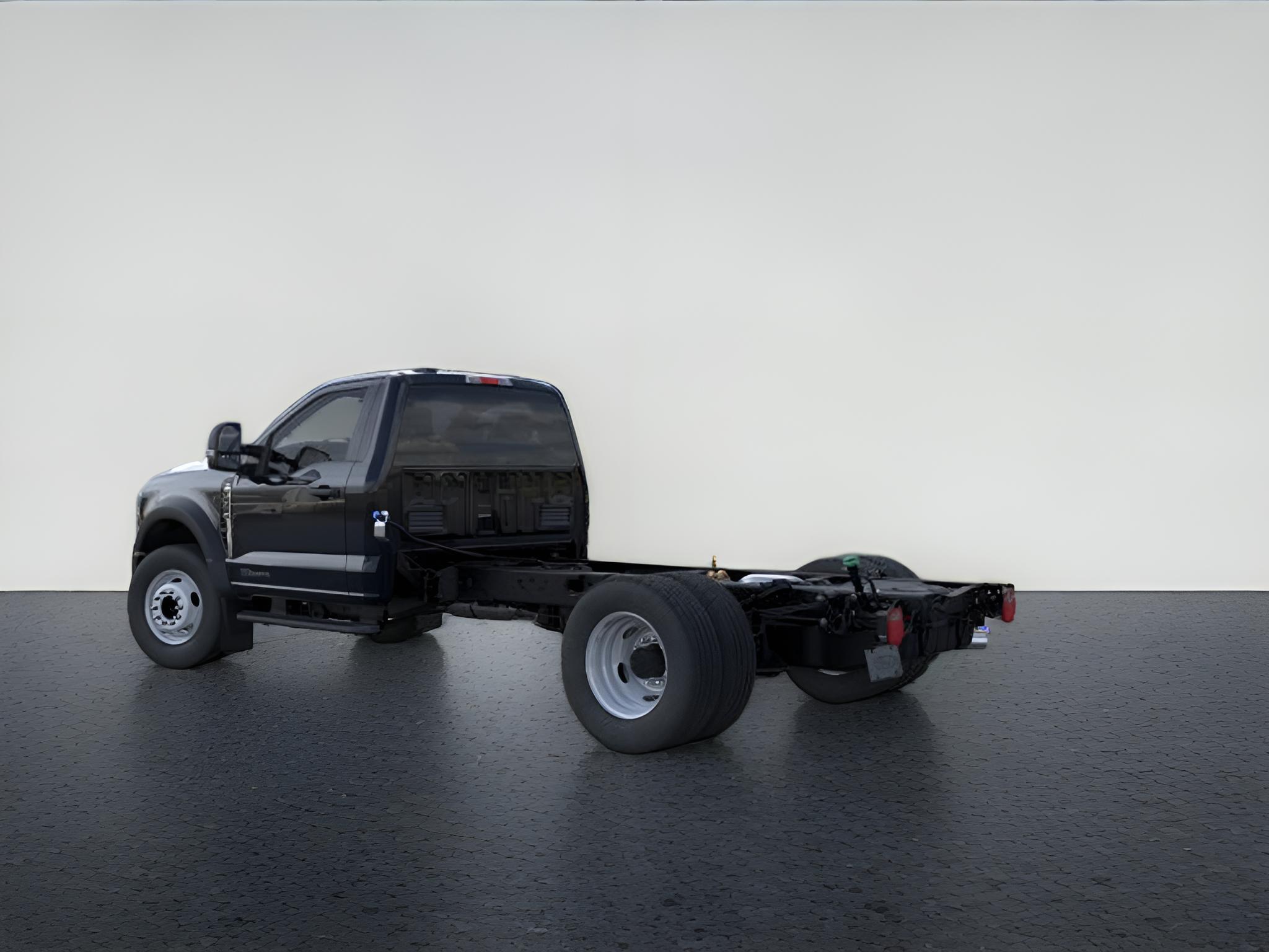 2026 Ford F-600SD XL