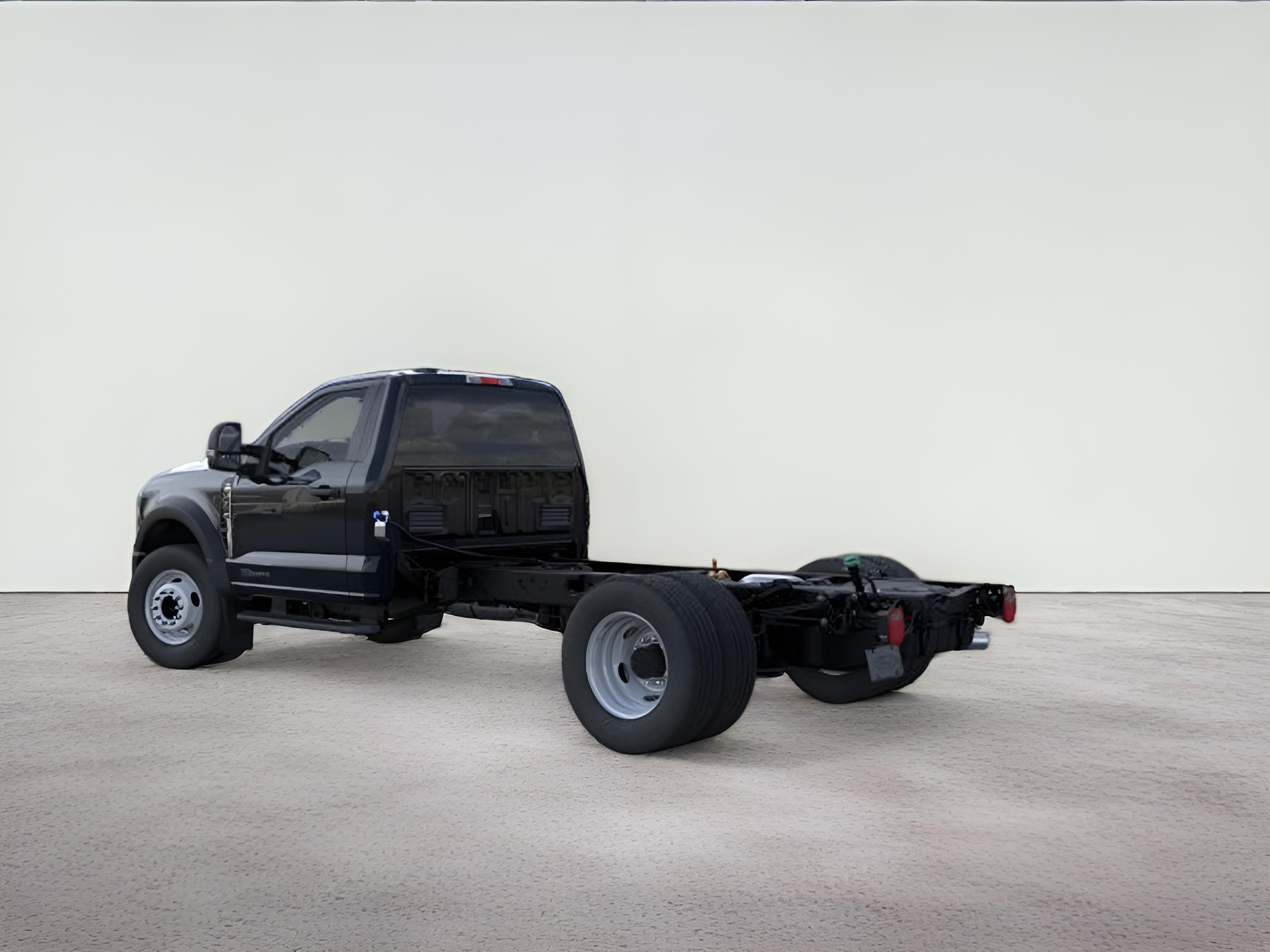 2026 Ford F-600SD XL