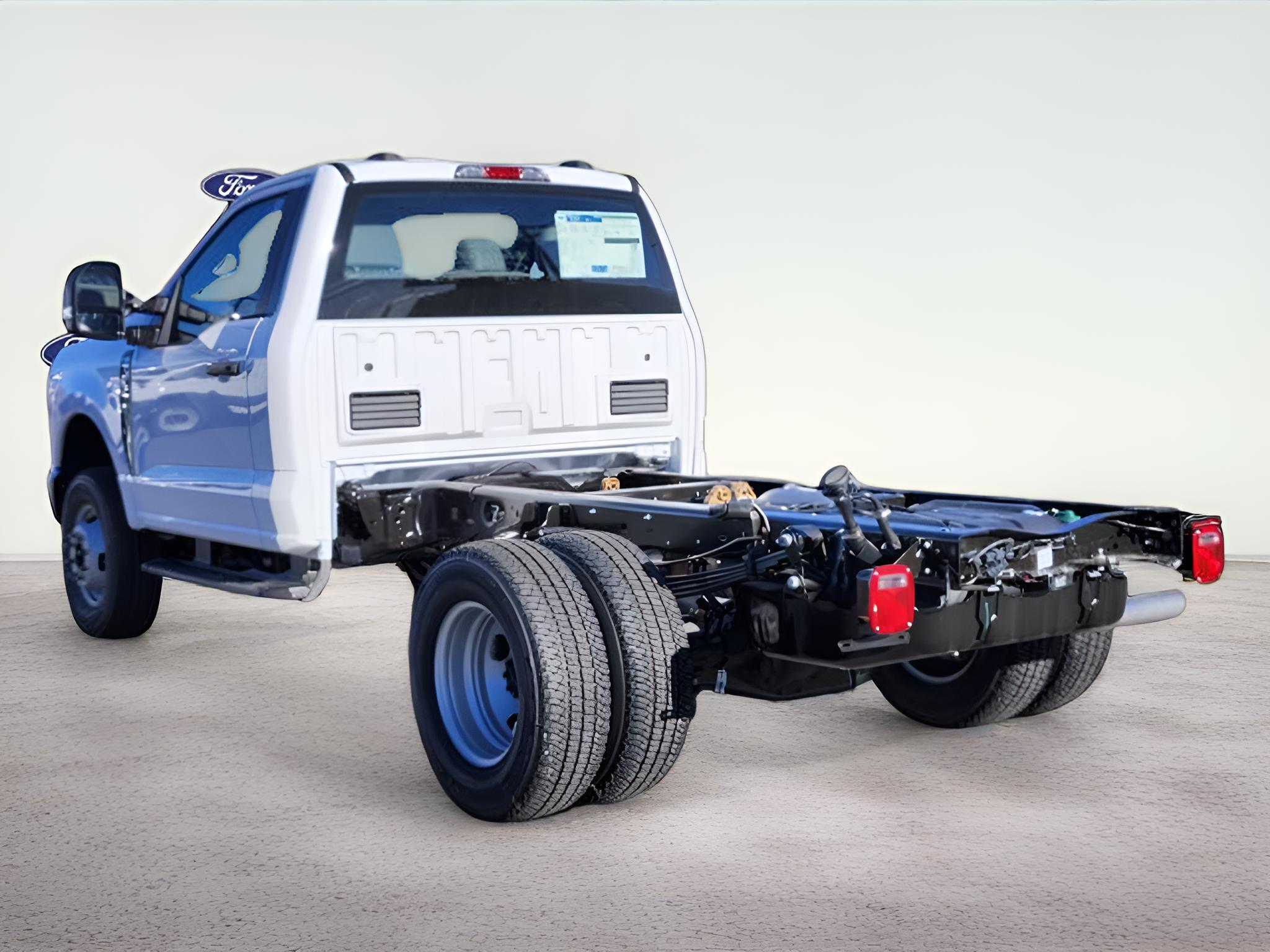 2026 Ford F-350SD XL DRW