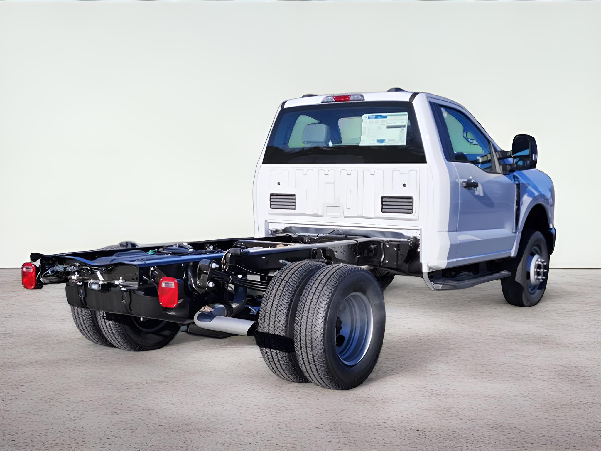 2026 Ford F-350SD XL DRW