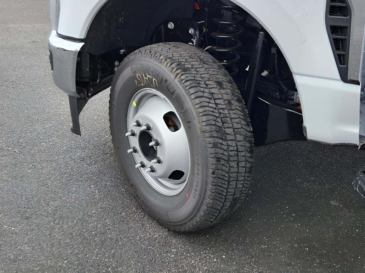 2026 Ford F-350SD XL DRW