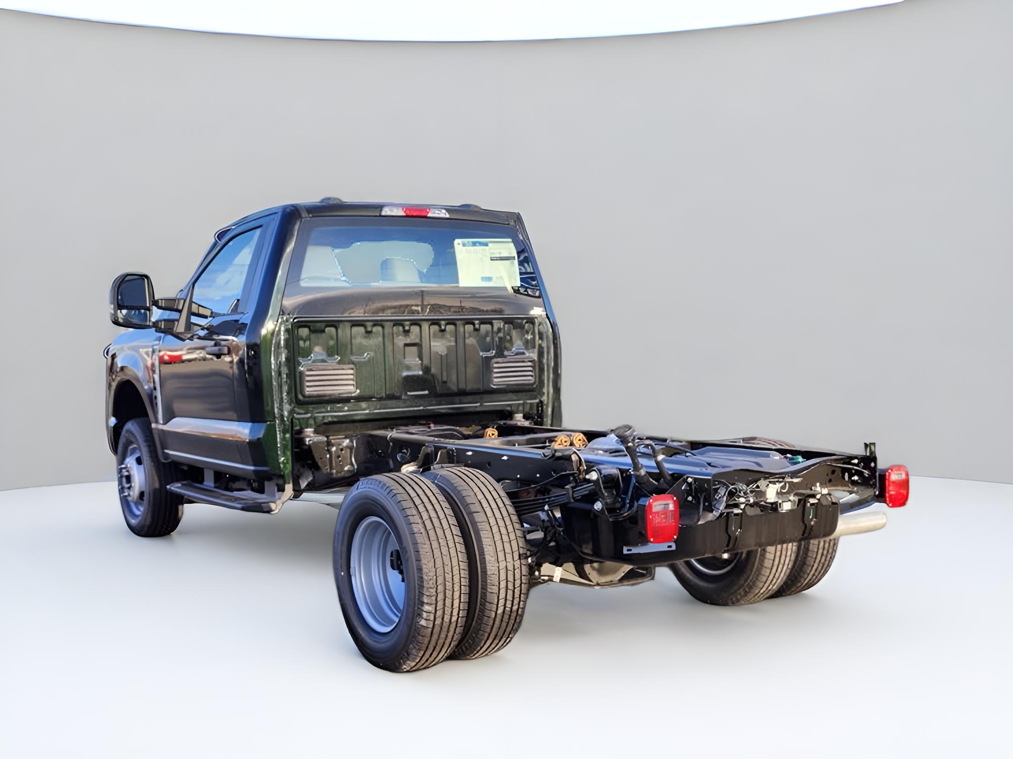 2026 Ford F-350SD XL DRW