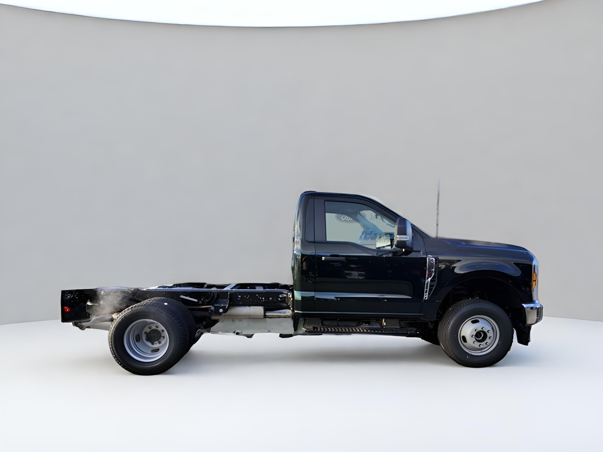 2026 Ford F-350SD XL DRW