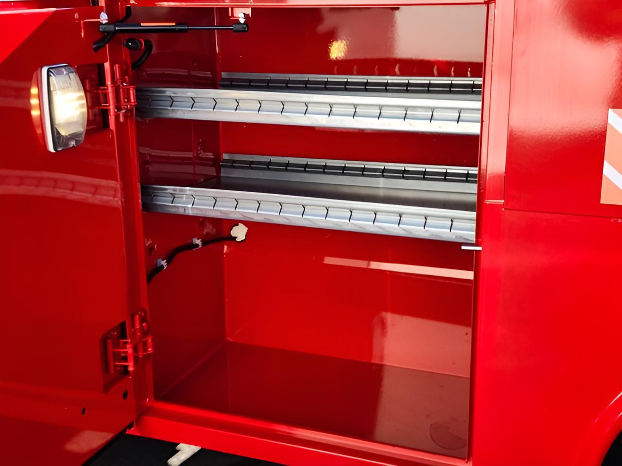 2025 Ford F-350SD XL DRW w/ Reading Steel Service Body