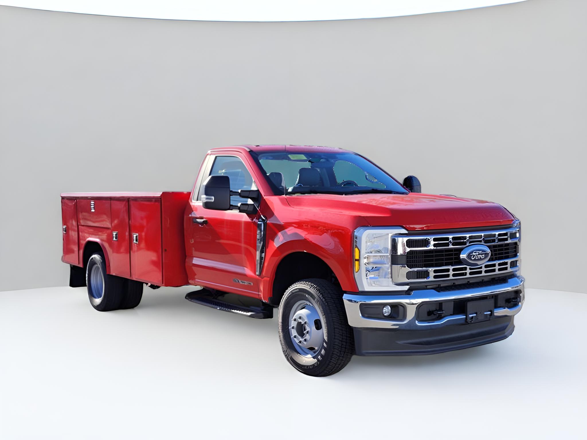 2025 Ford F-350SD XL DRW w/ Reading Steel Service Body