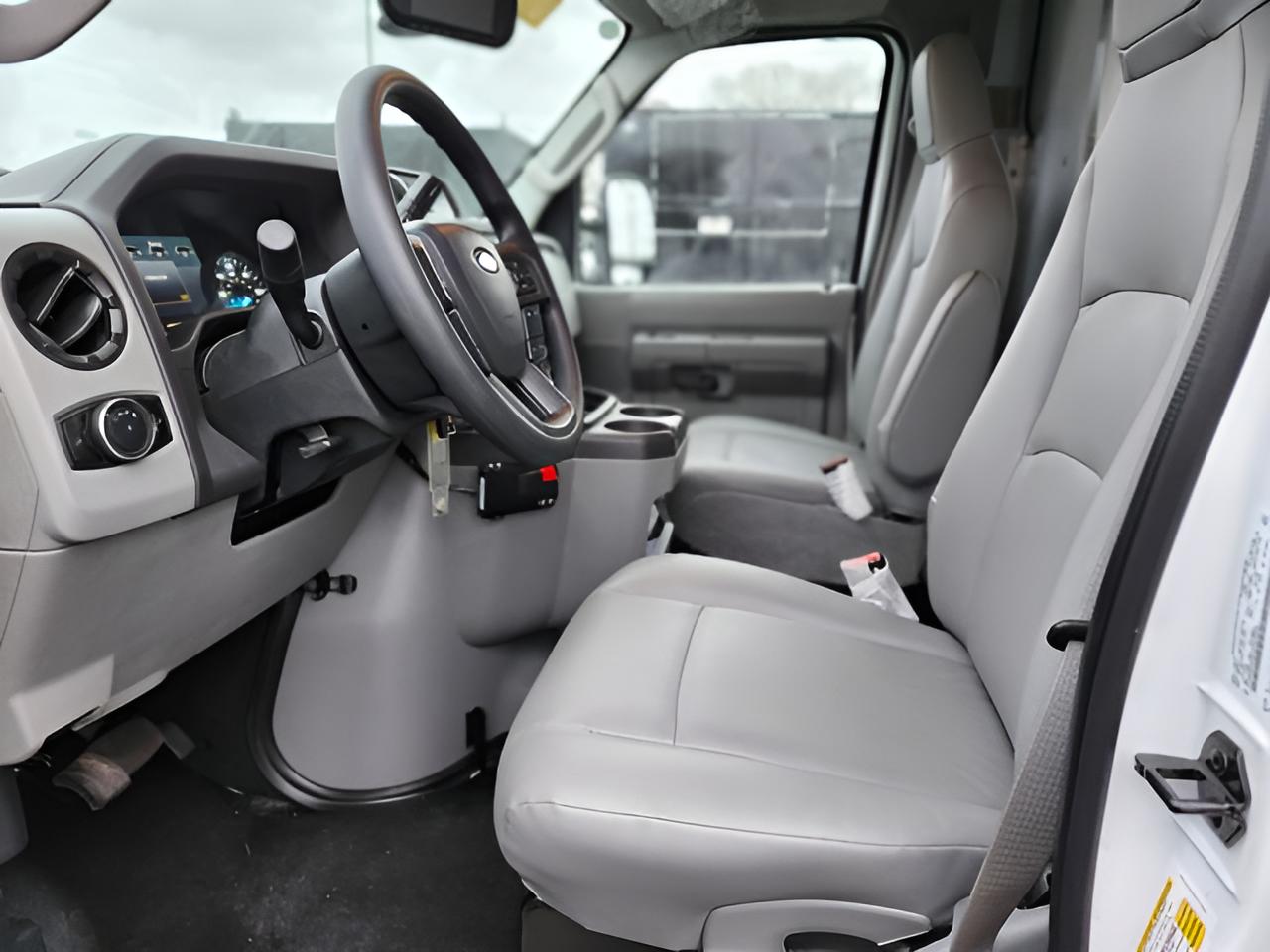 2026 Ford E-350SD Base Cutaway