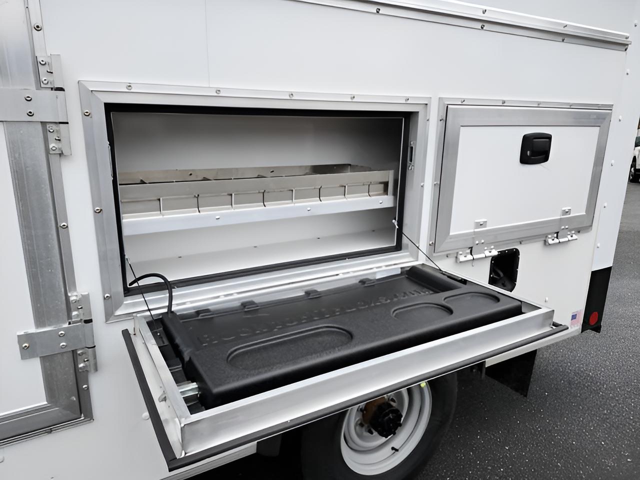 2026 Ford E-350SD Base Cutaway