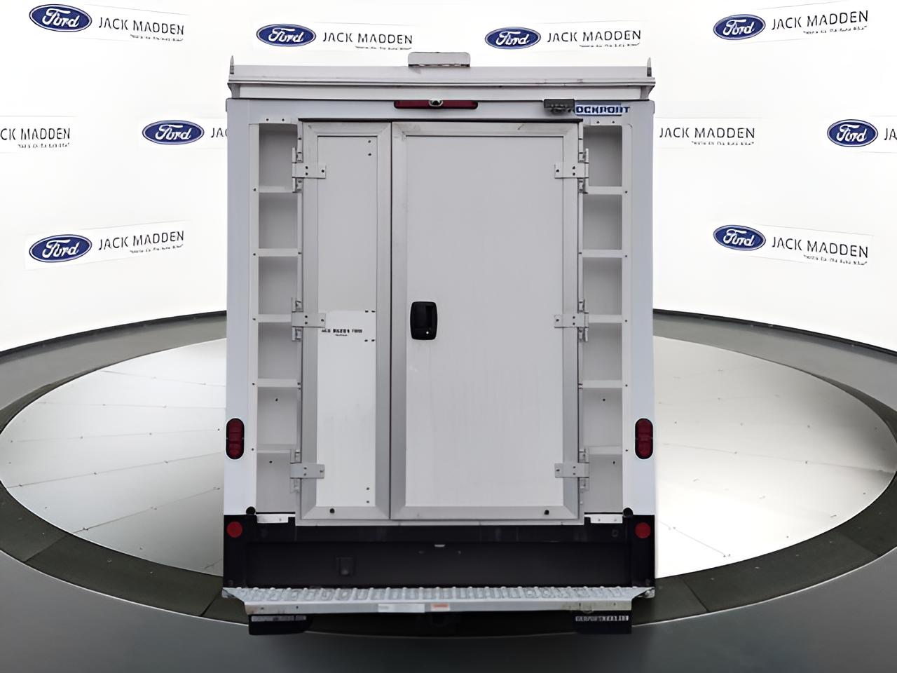 2026 Ford E-350SD Base Cutaway