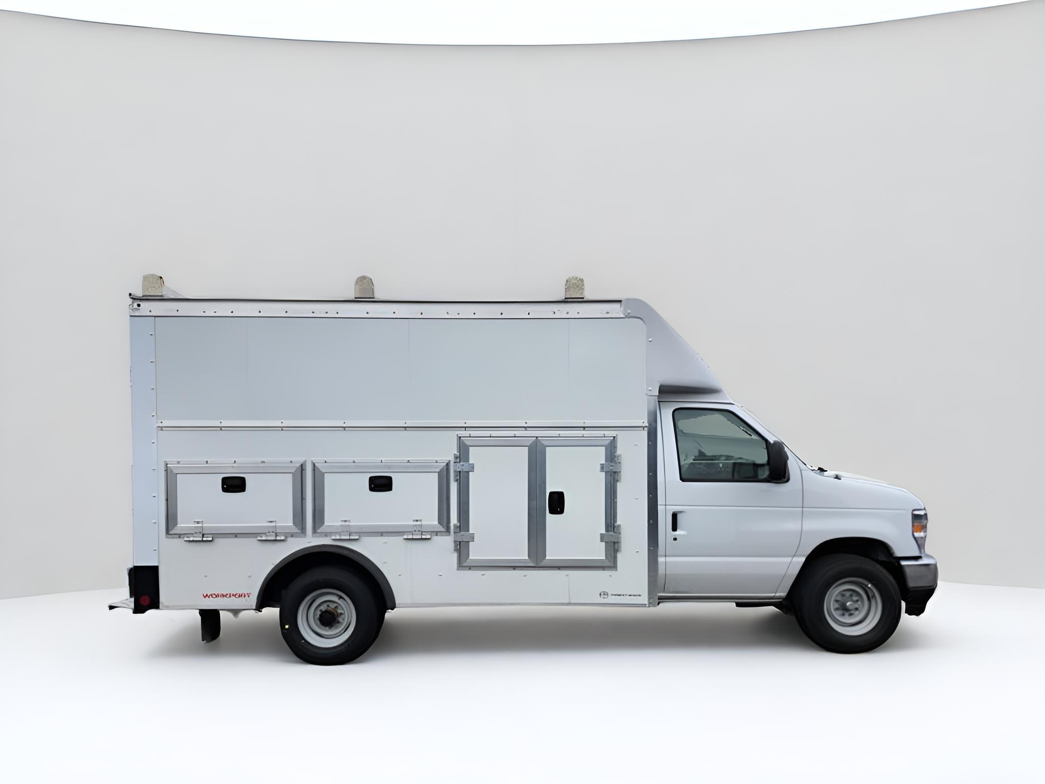 2026 Ford E-350SD Base Cutaway