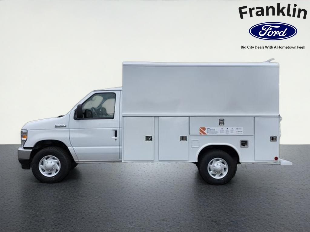 2026 Ford E-350SD Base Cutaway