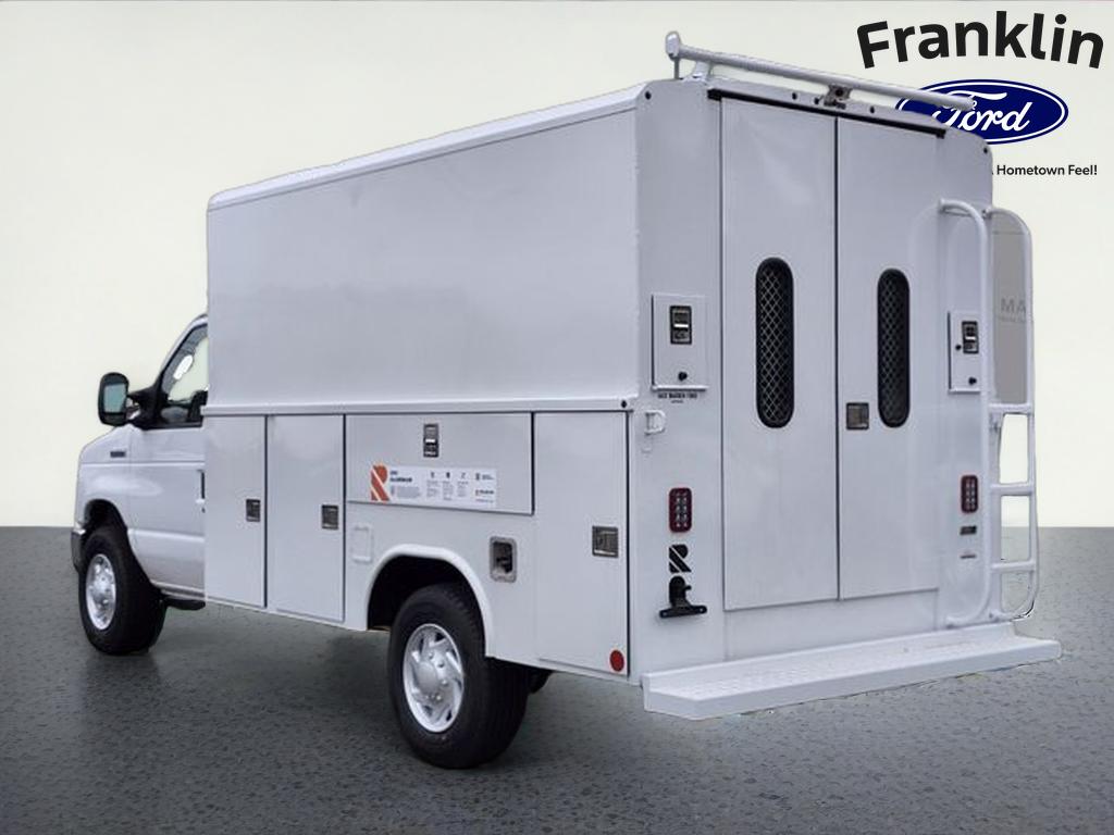 2026 Ford E-350SD Base Cutaway