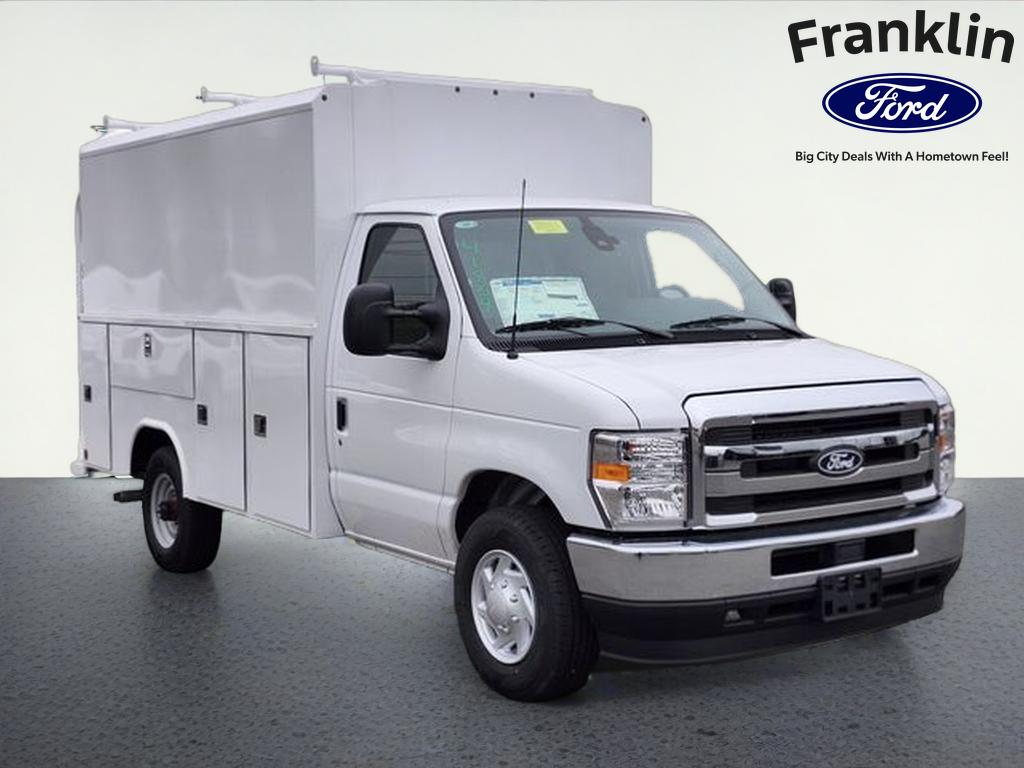 2026 Ford E-350SD Base Cutaway