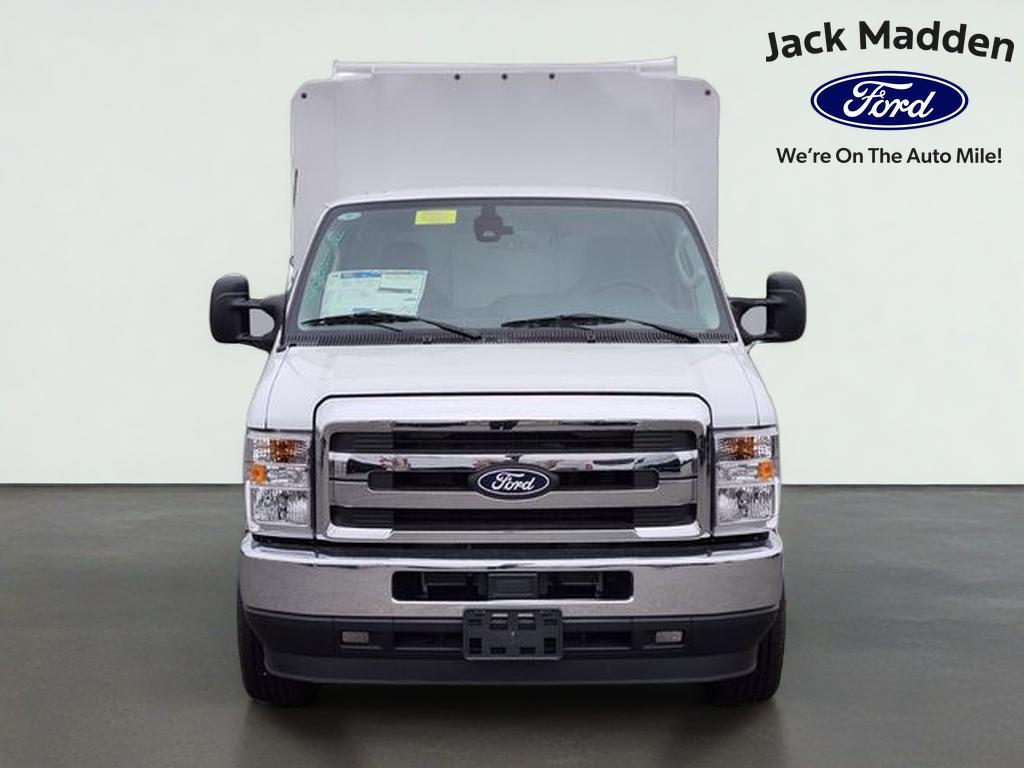 2026 Ford E-350SD Base Cutaway