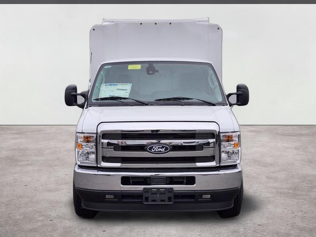 2026 Ford E-350SD Base Cutaway