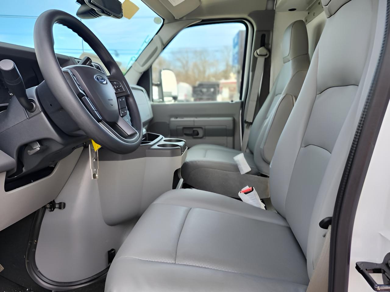 2026 Ford E-350SD Base Cutaway