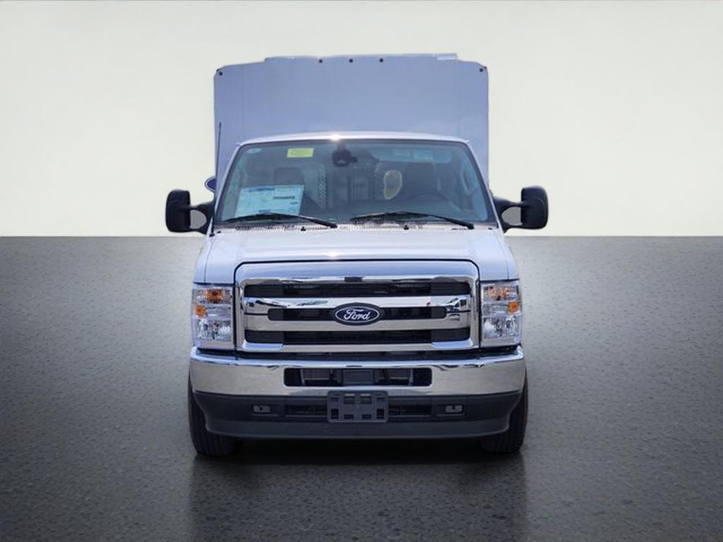 2026 Ford E-350SD Base Cutaway