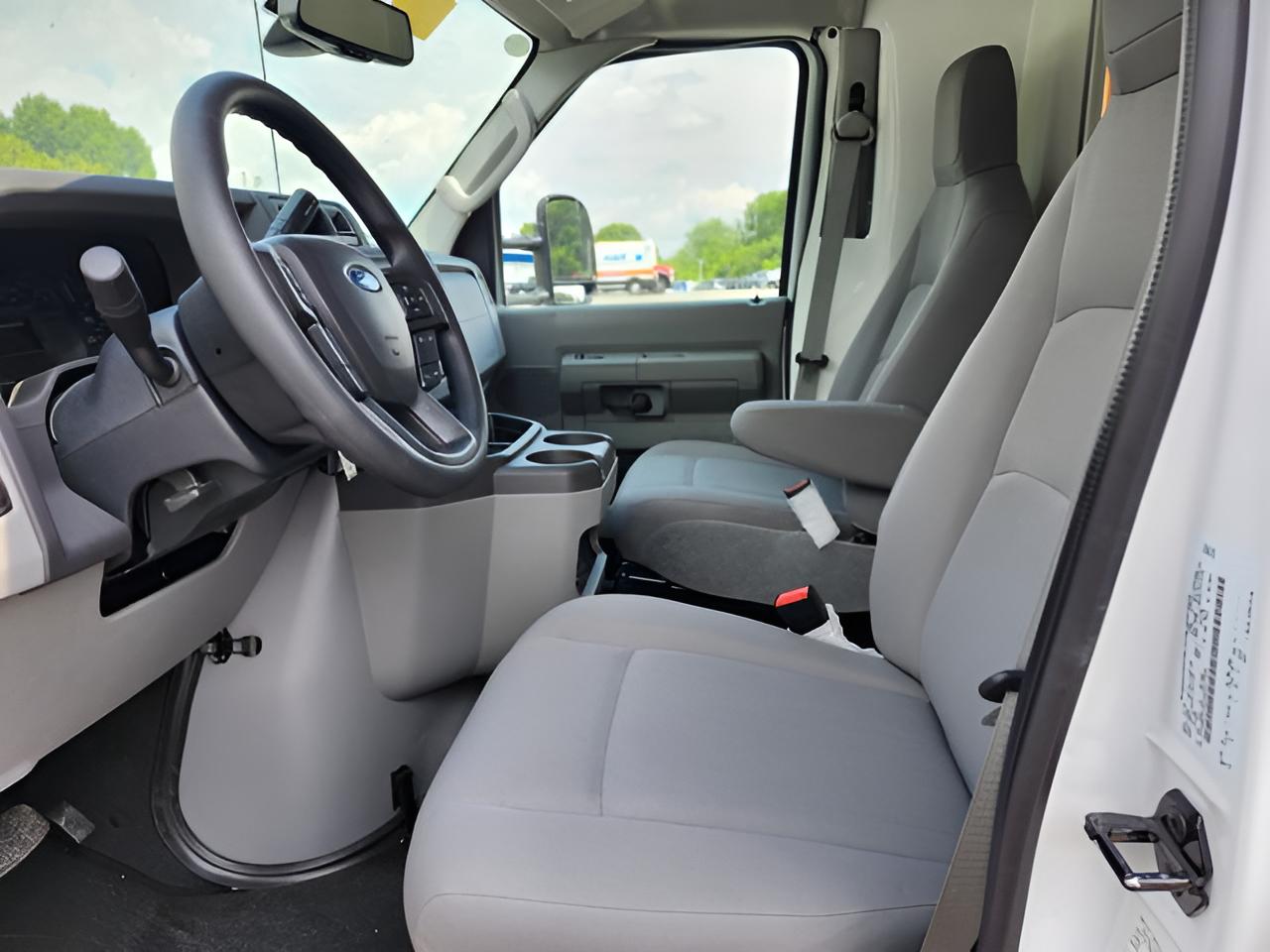2027 Ford E-350SD Base Cutaway