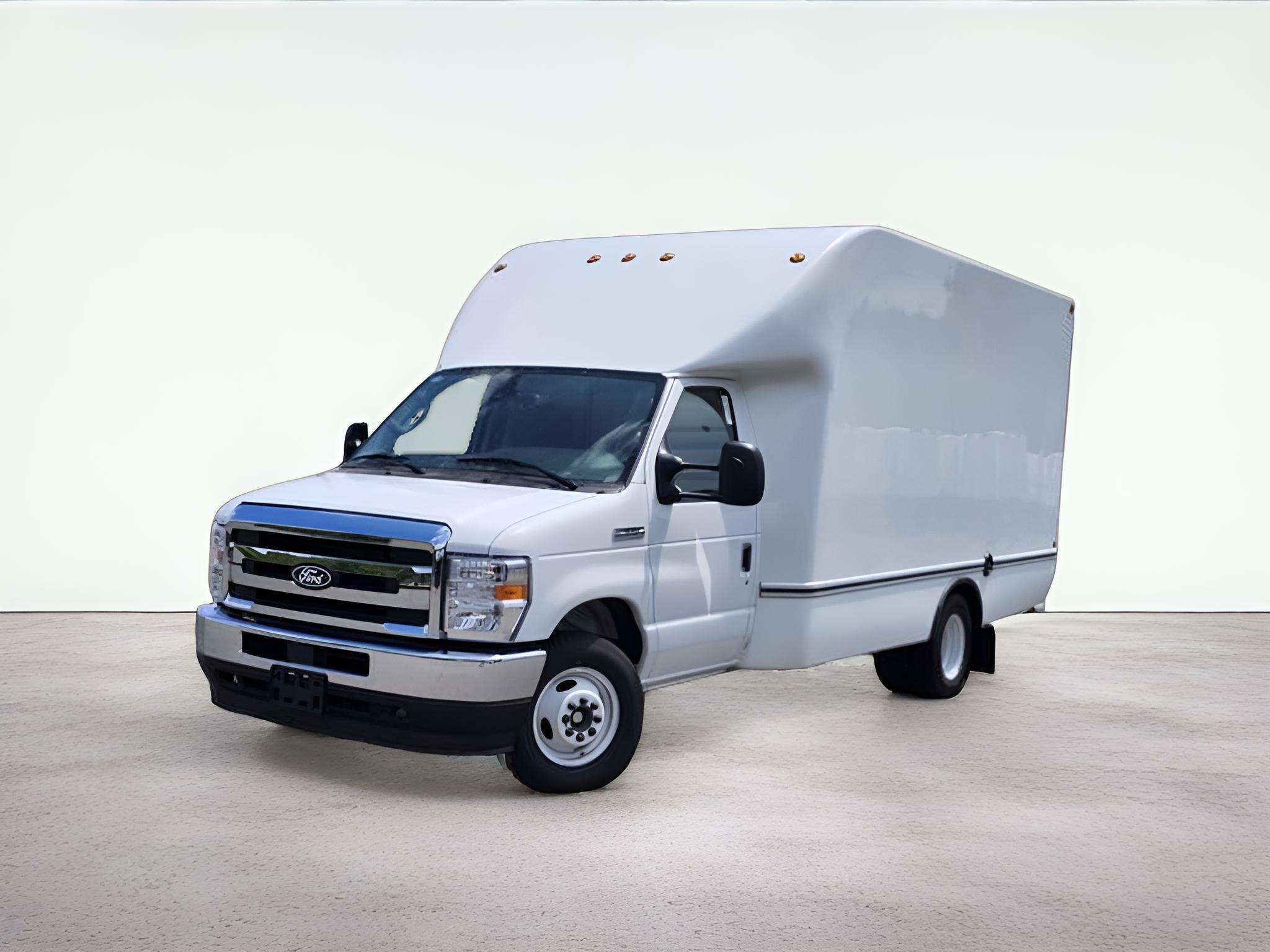 2027 Ford E-350SD Base Cutaway