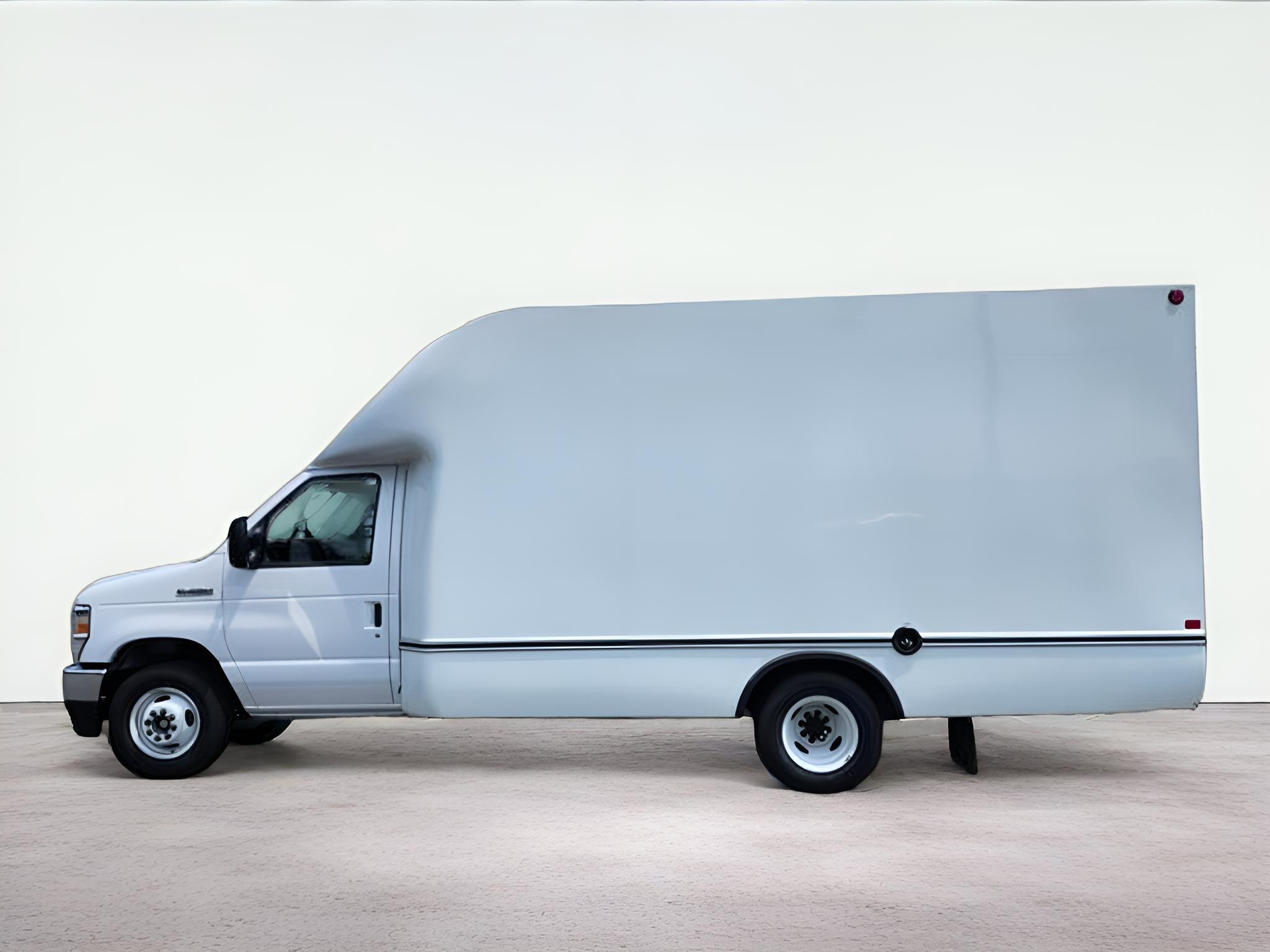 2027 Ford E-350SD Base Cutaway