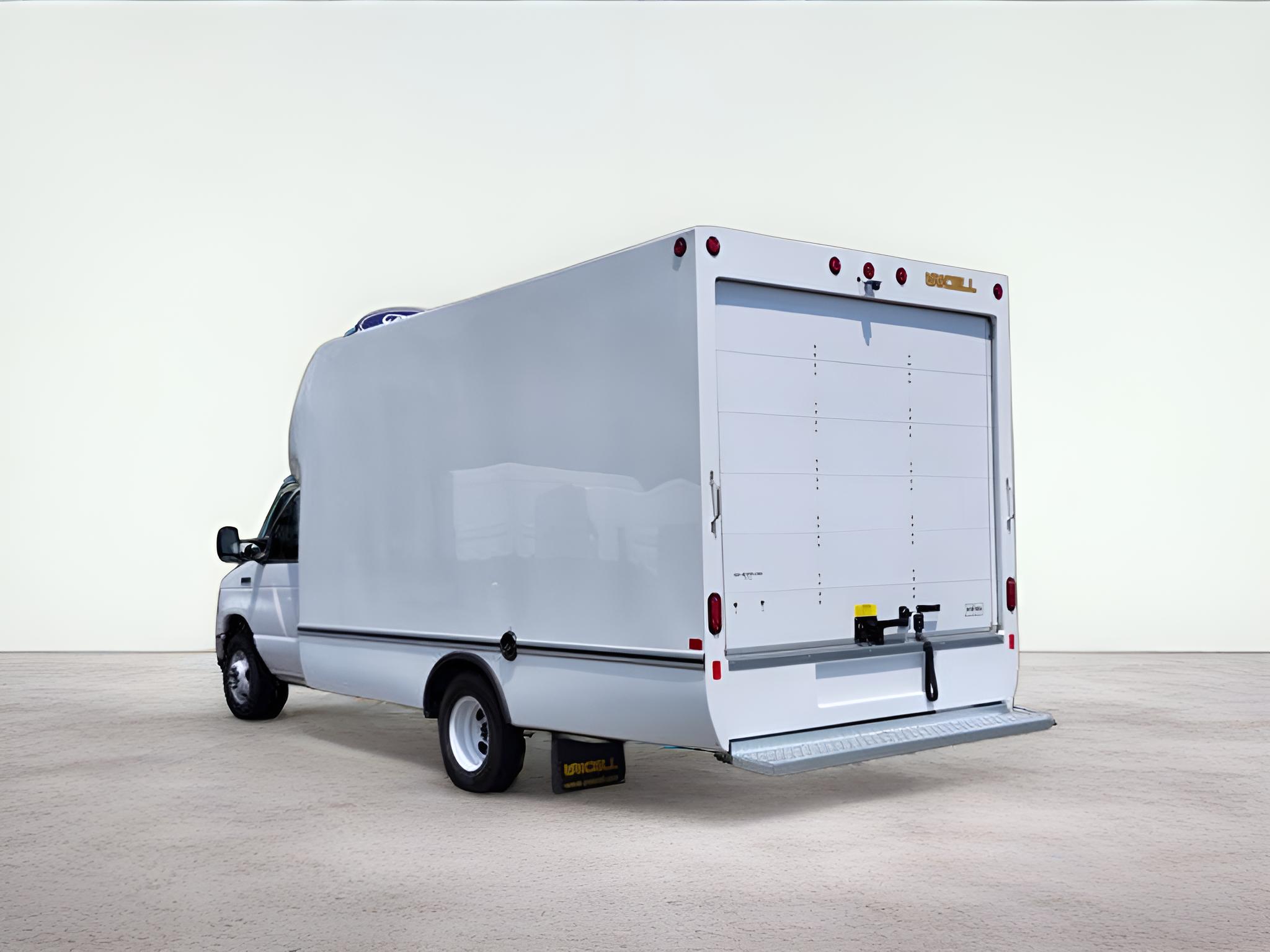 2027 Ford E-350SD Base Cutaway