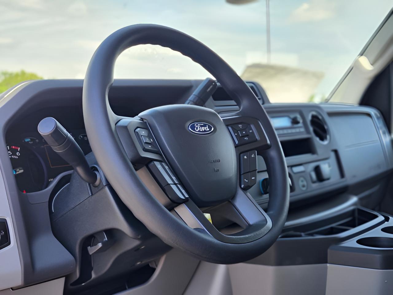 2027 Ford E-350SD Base Cutaway